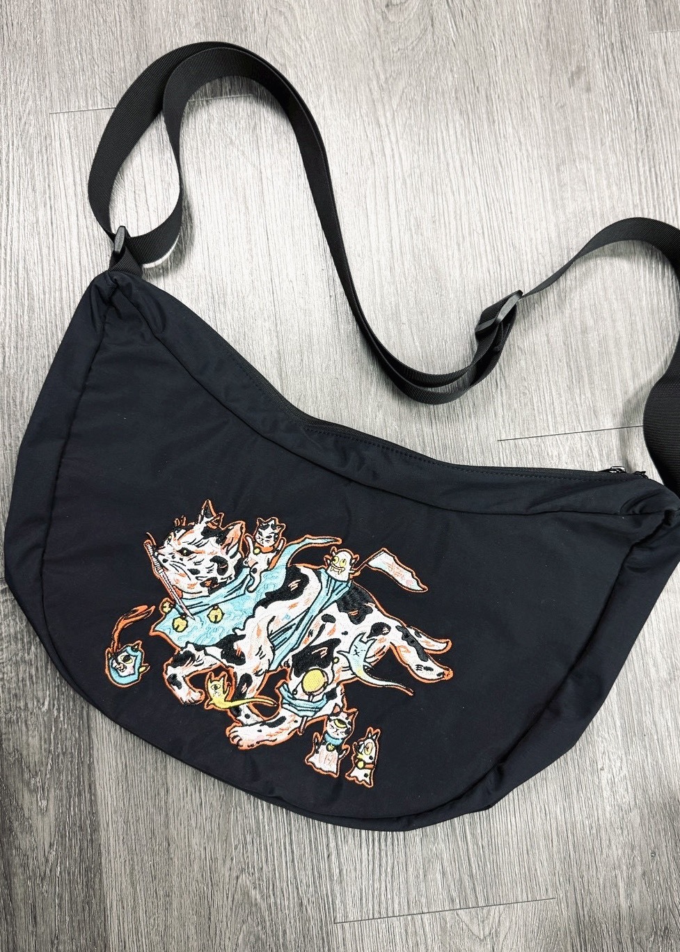 大柴裕豪｜百貓圖 二代半月包