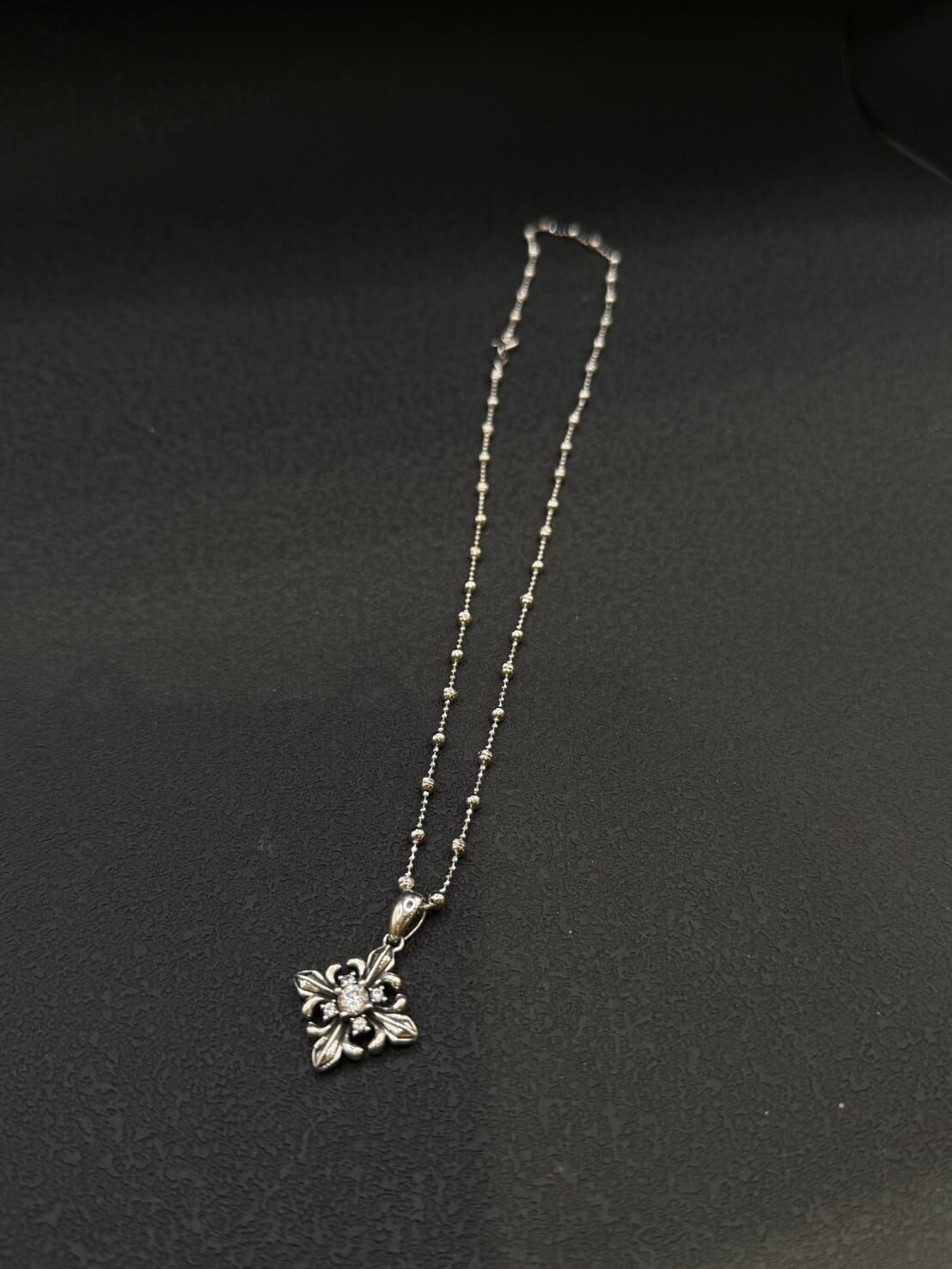 HM5455 ⚪️925 銀 經典十字架花珠珠頸鍊