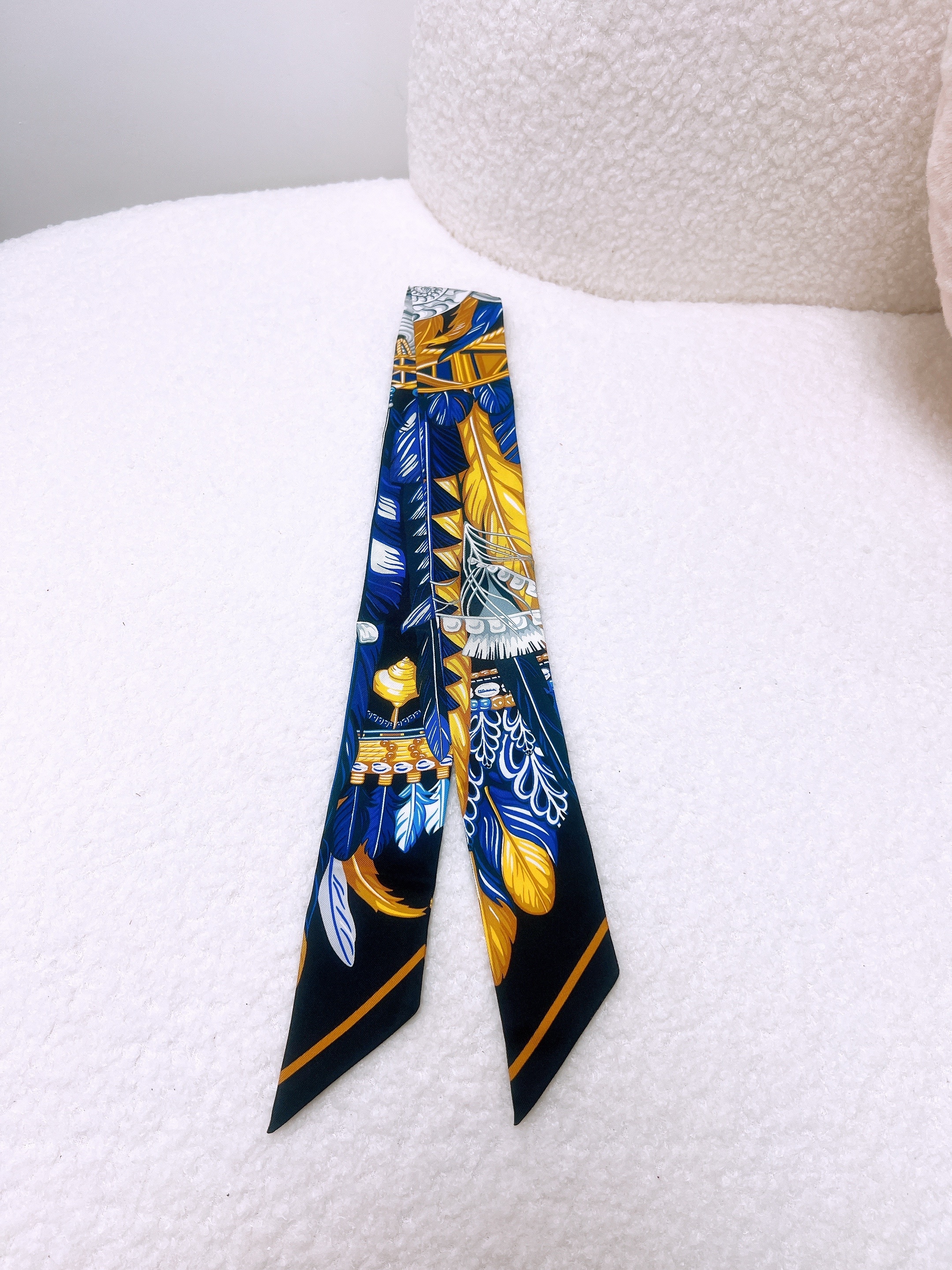 *Unused* Hermes twilly (black/blue/ la danse pacifique)