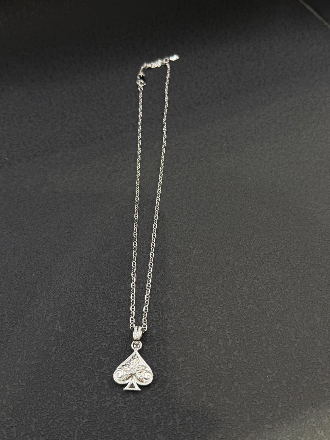 HM5456 ⚪️925 銀 經典樸克桃心頸鍊