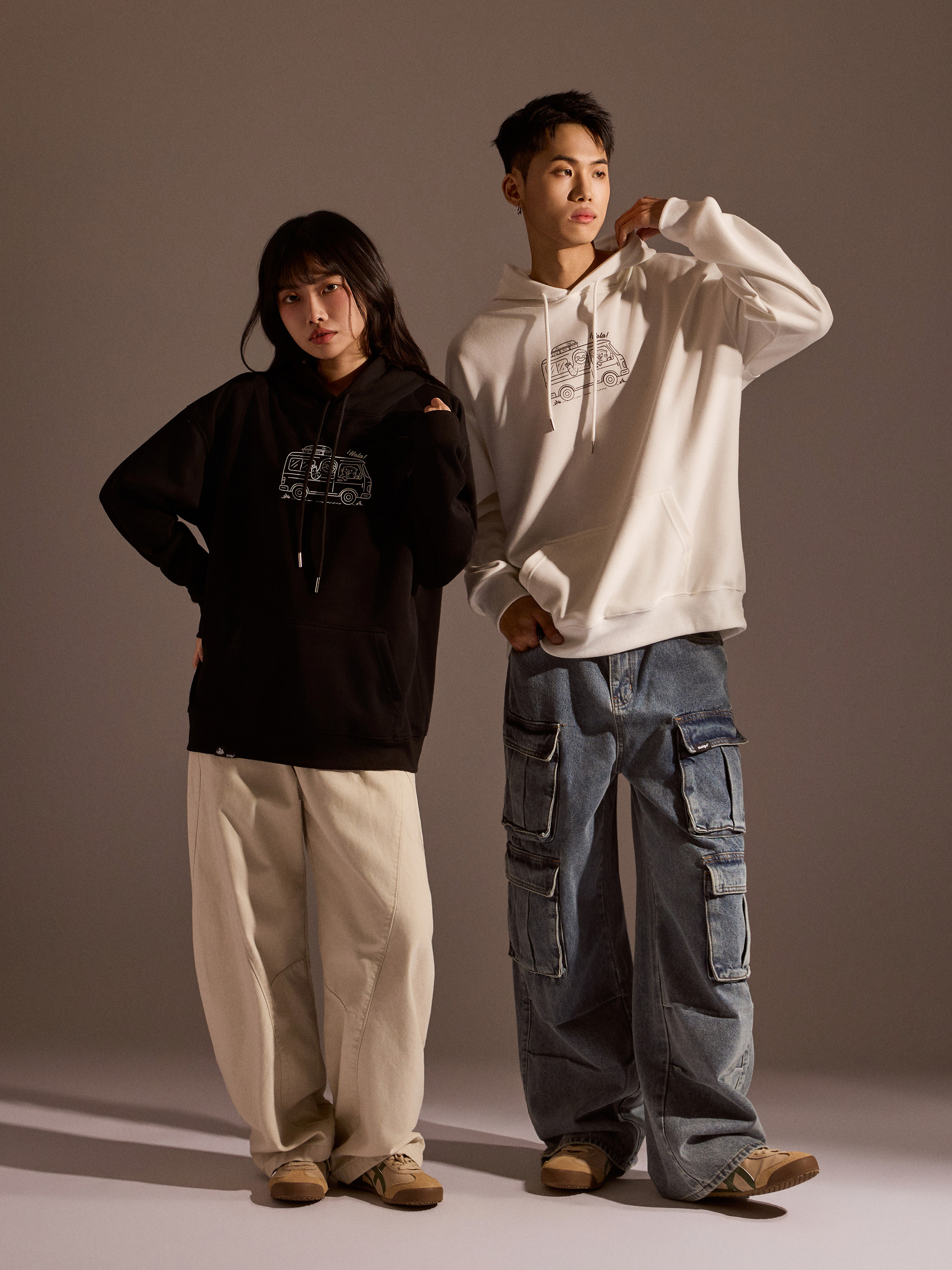 出發中懶露營帽T