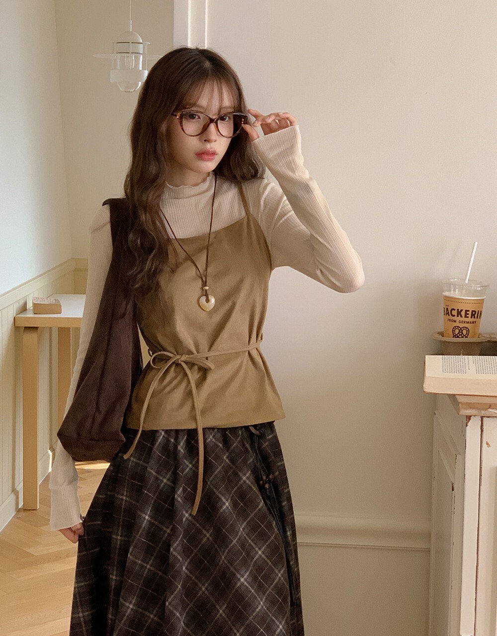 韓國grace muse授權 沉穩霧感麂皮收腰綁繩鬆緊背心