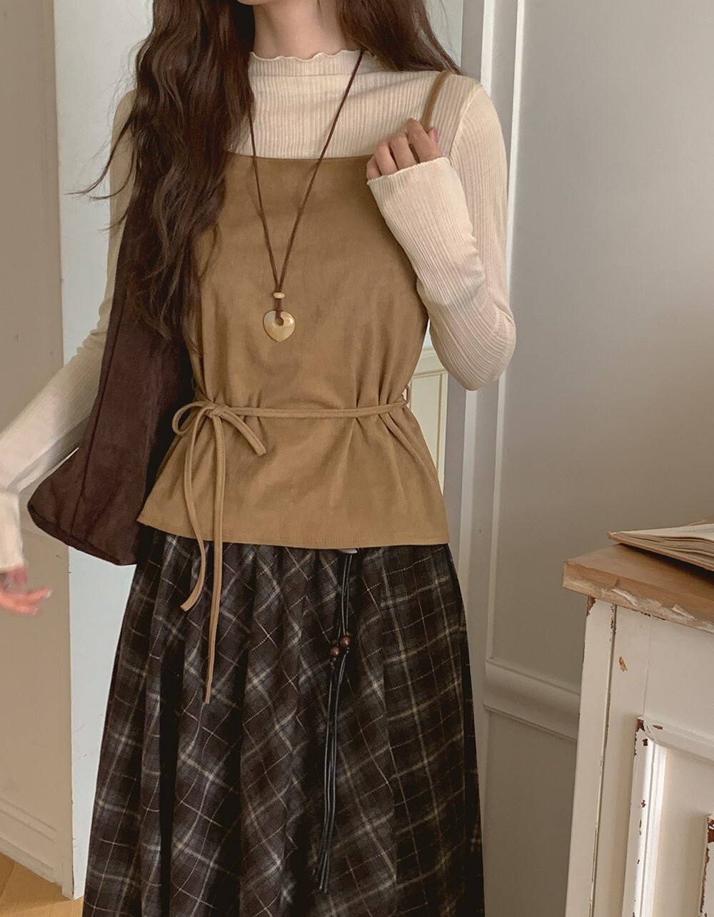 韓國grace muse授權 沉穩霧感麂皮收腰綁繩鬆緊背心