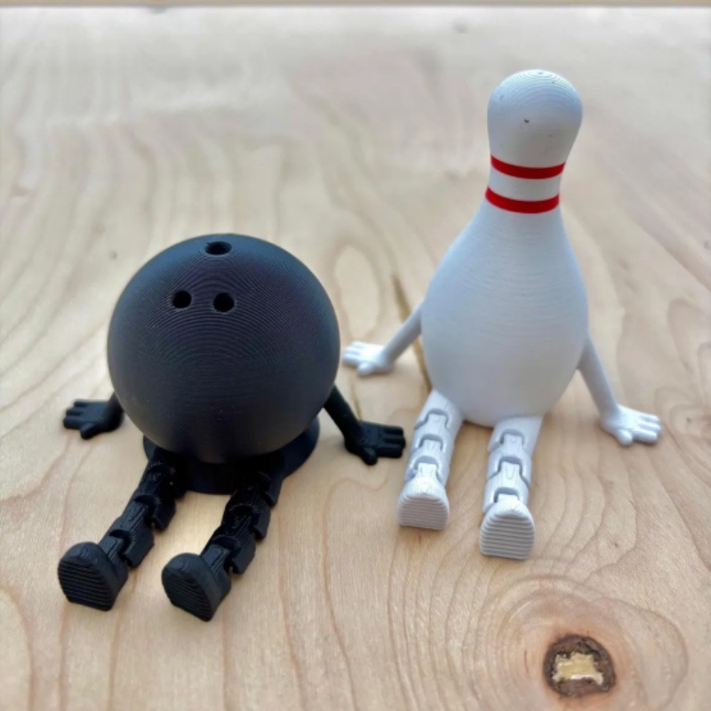 坐姿運動球小人裝飾品