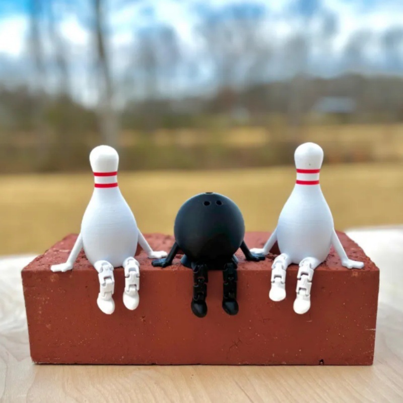 坐姿運動球小人裝飾品