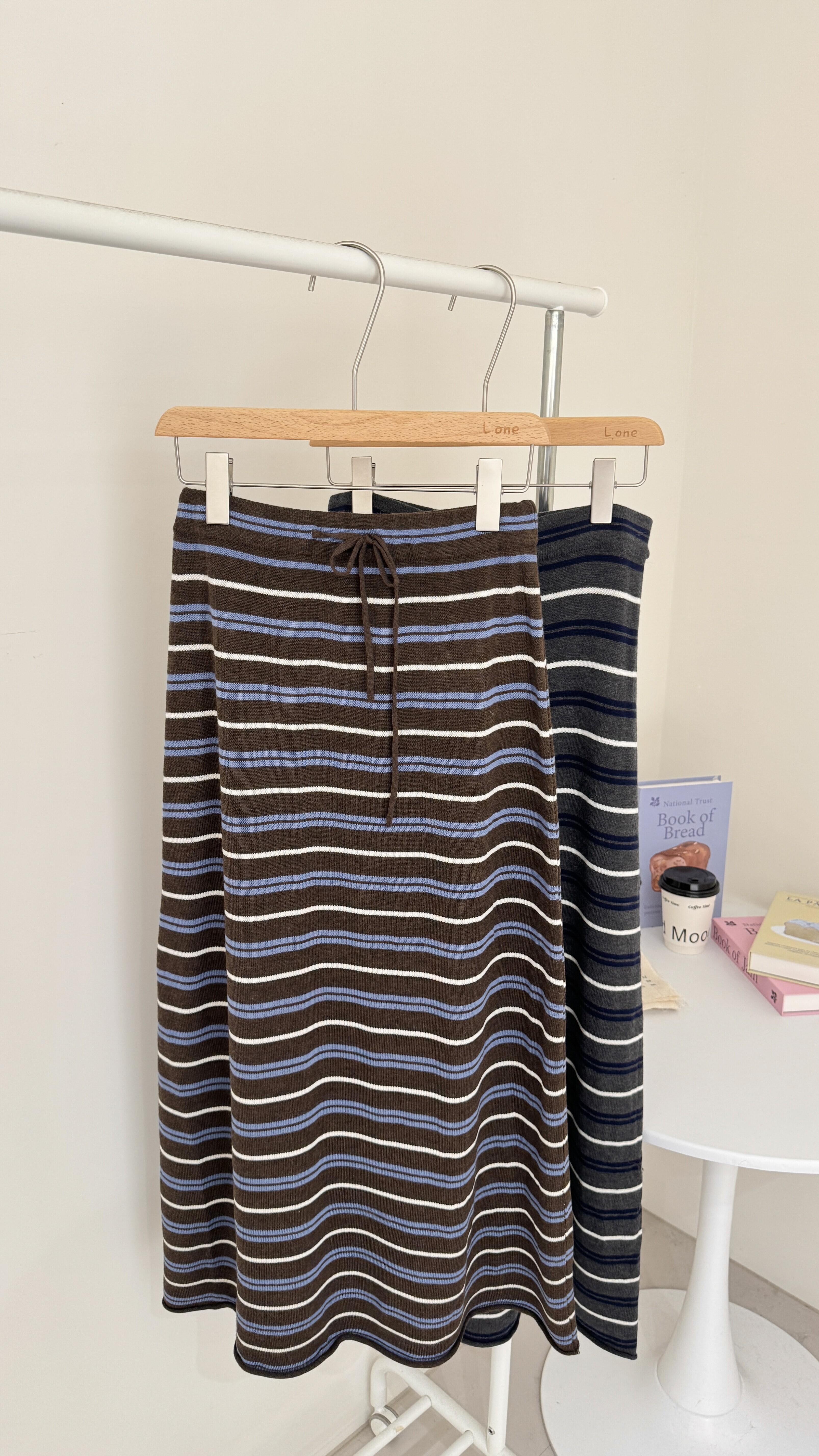 抽繩條紋針織長裙