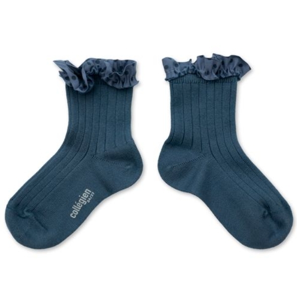(預購) COLLEGIEN 點點荷葉邊低筒襪 Emilie - 960 Bleu Cendré 灰藍