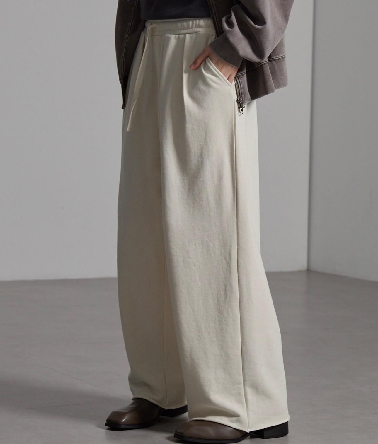 【預購】JN012302 CIYOT 雙褶皺寬鬆衛褲