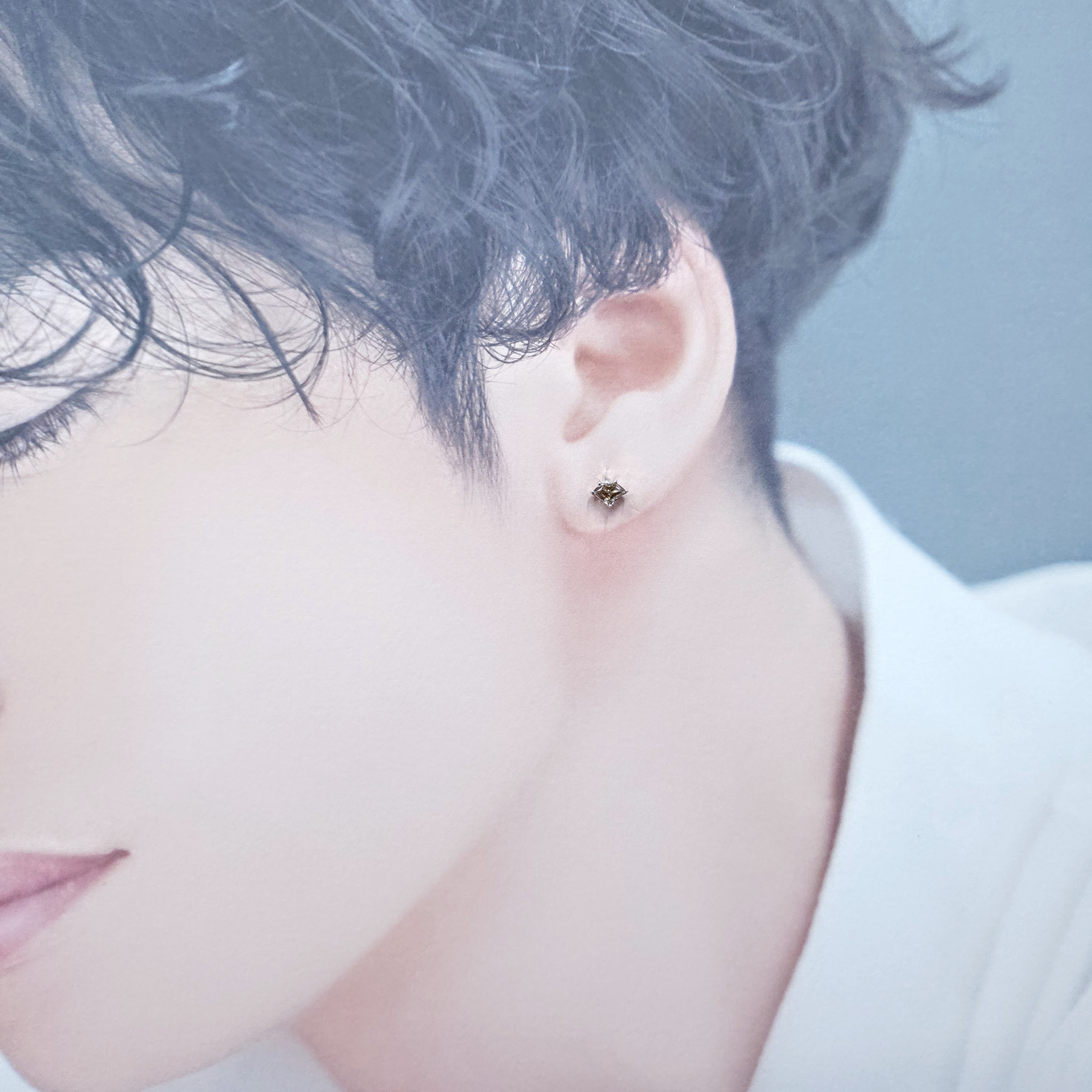 全新18K白金【主石34份鑽石形咖啡鑽】單耳環