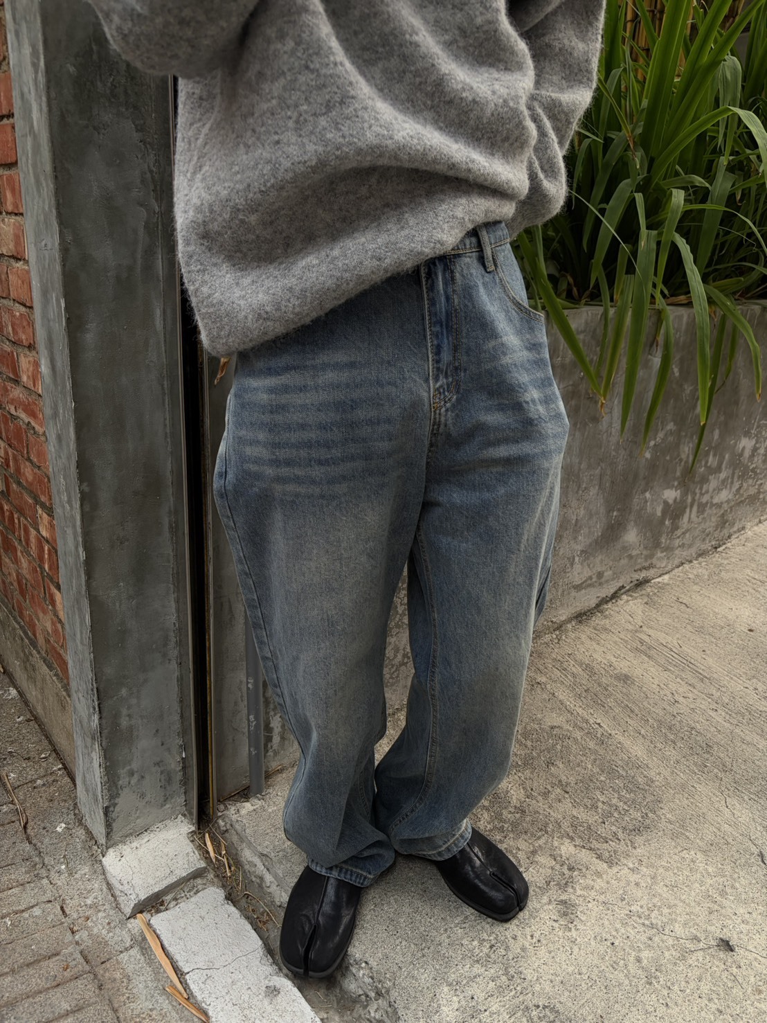 - SIMPLEACTION - 日系復古水洗做舊直筒牛仔褲