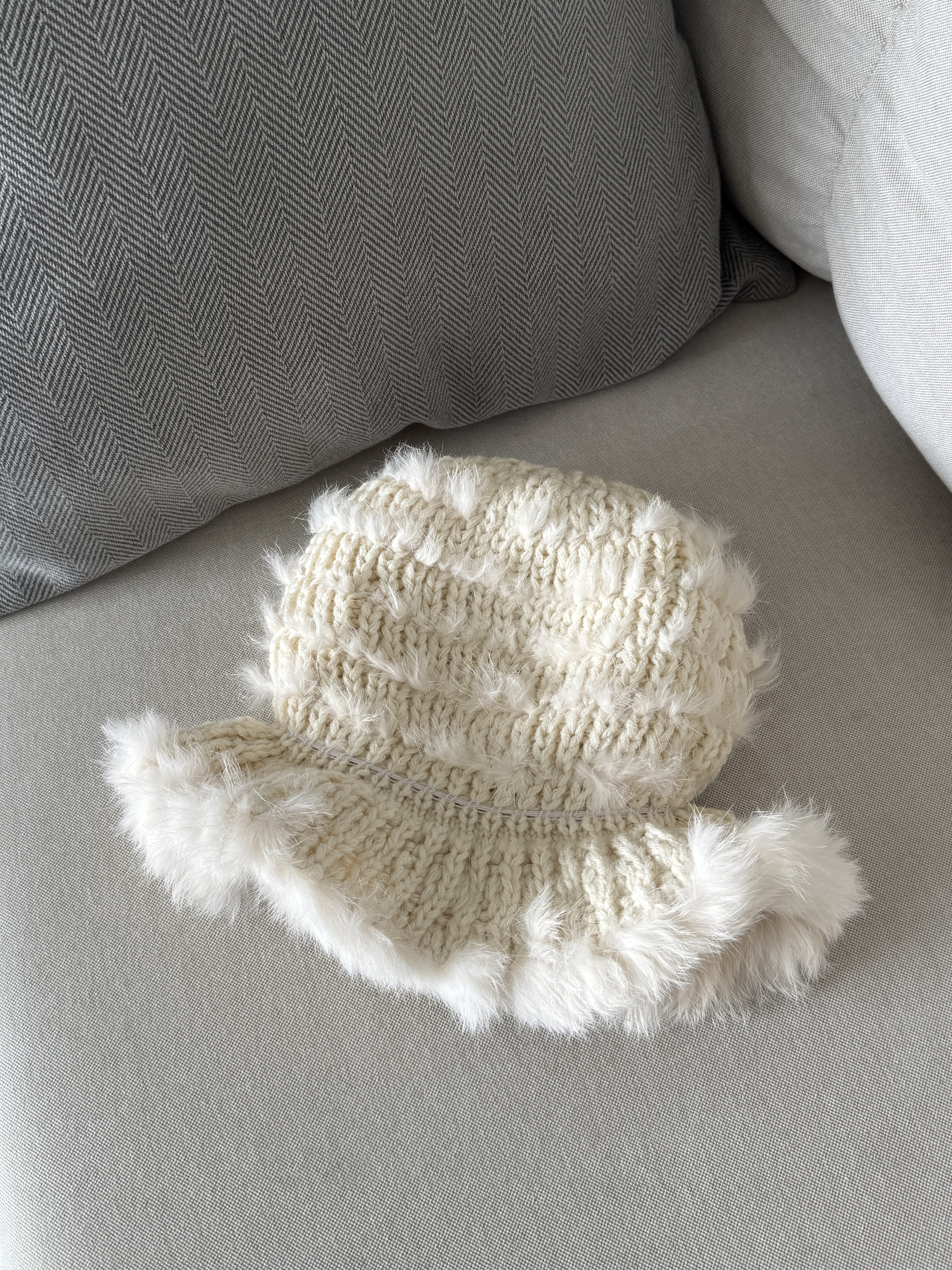 可雙面戴🐻毛毛針織帽