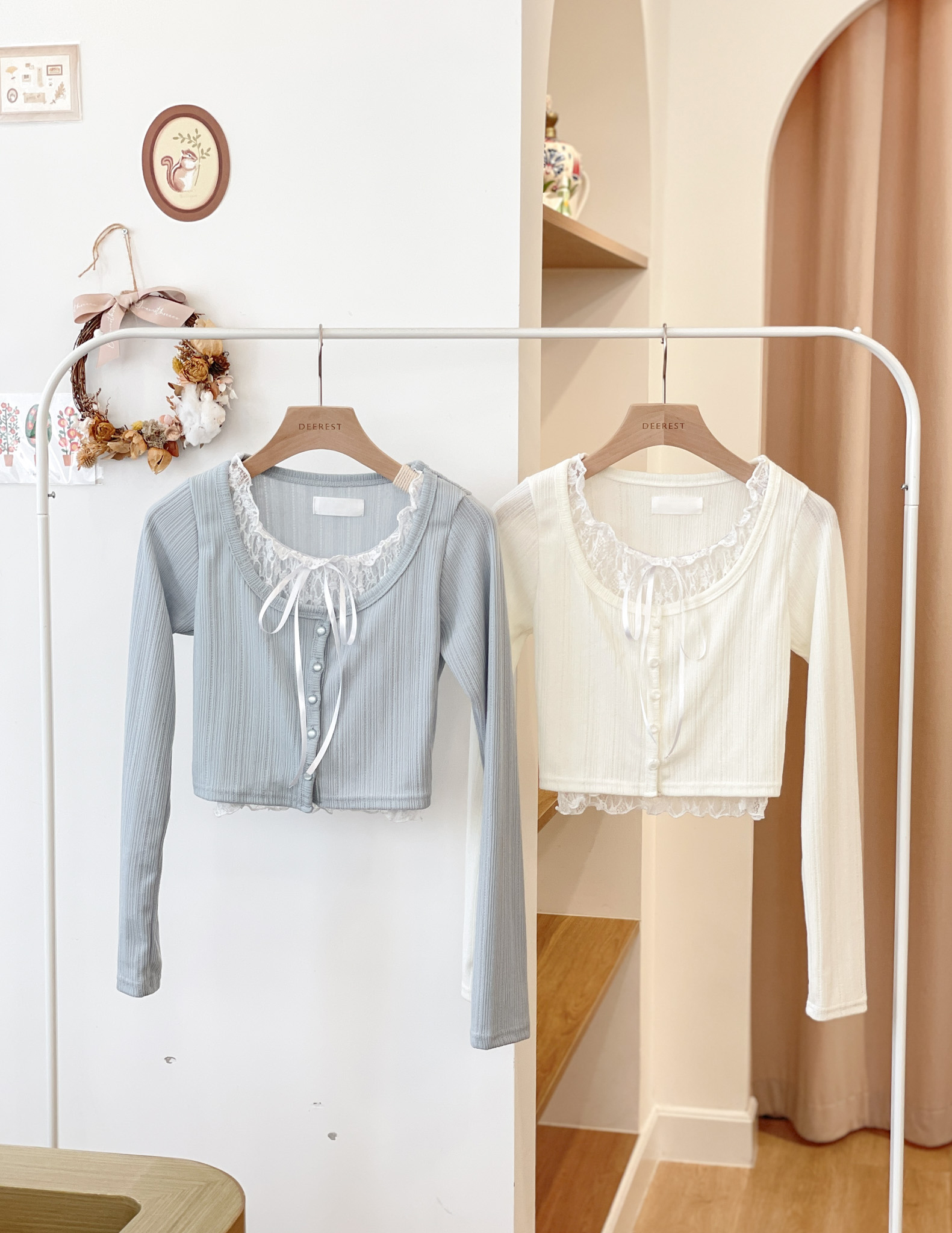 T1455 Charlotte Lace 2-in-1 Top