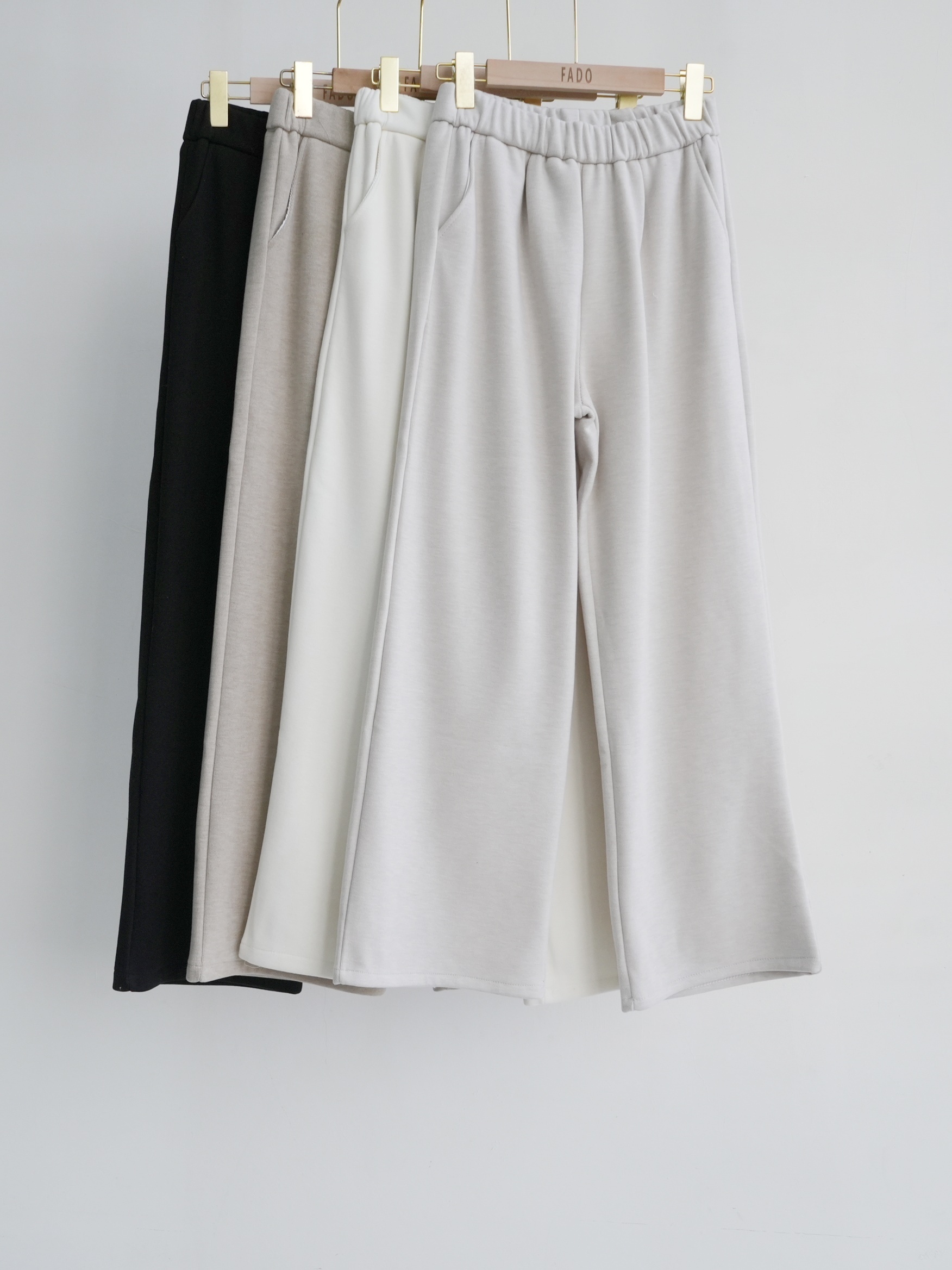 法朵Fado Shop｜保暖系 🐑素色鬆緊腰頭內嬰兒絨長褲 263A002 四色