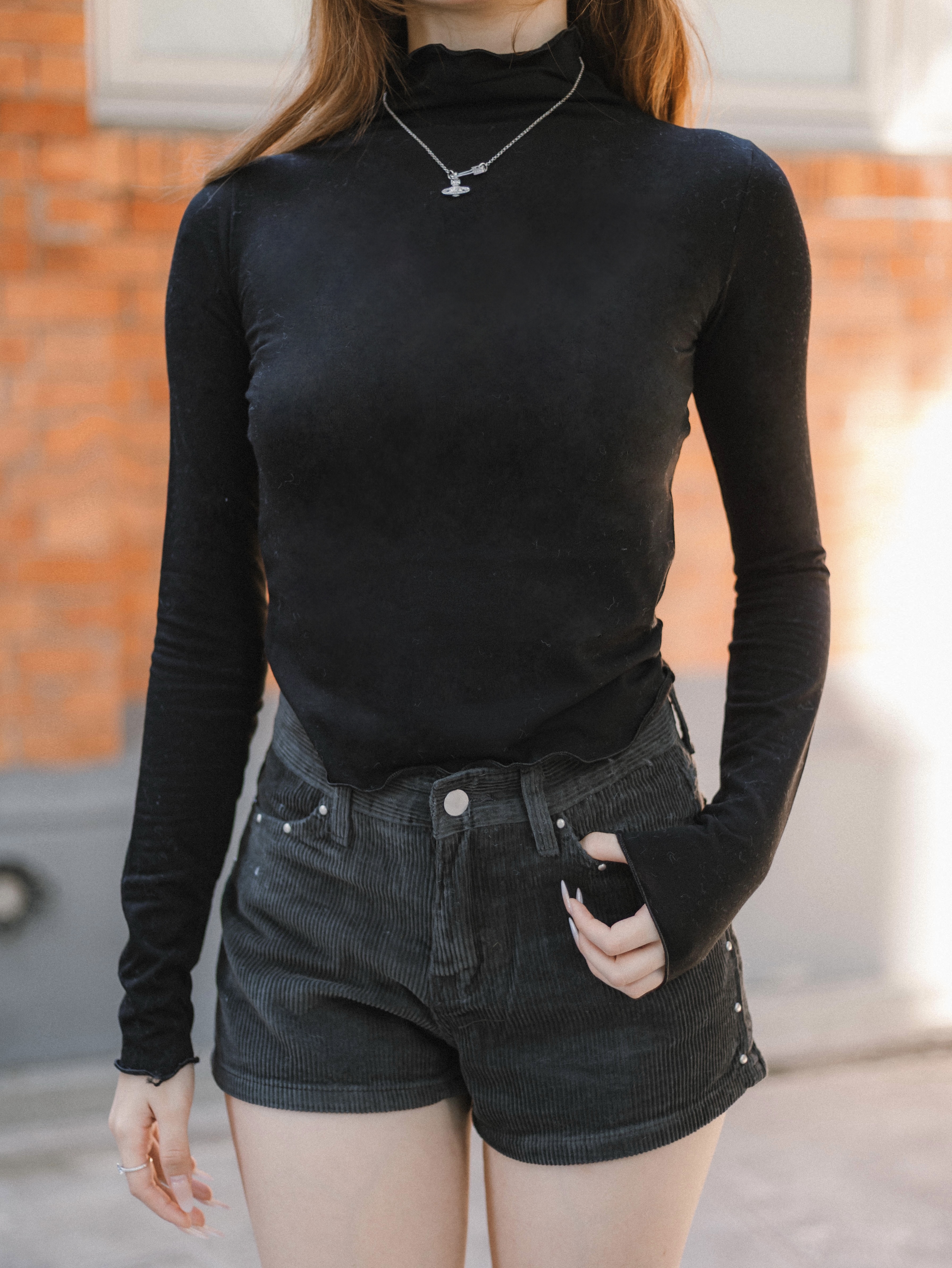 基礎捲捲邊加絨高領上衣