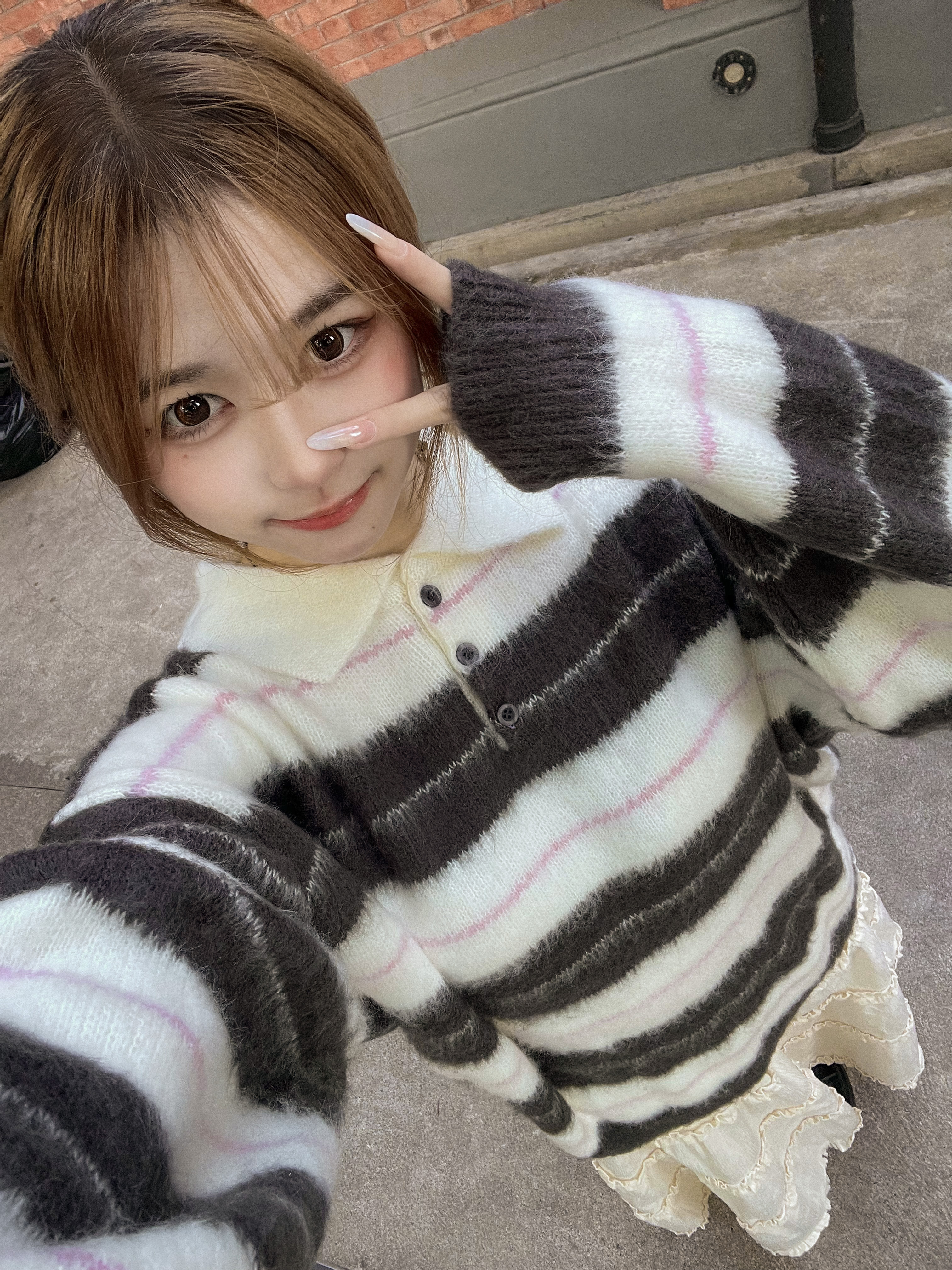 必買！馬海毛翻領撞色針織上衣