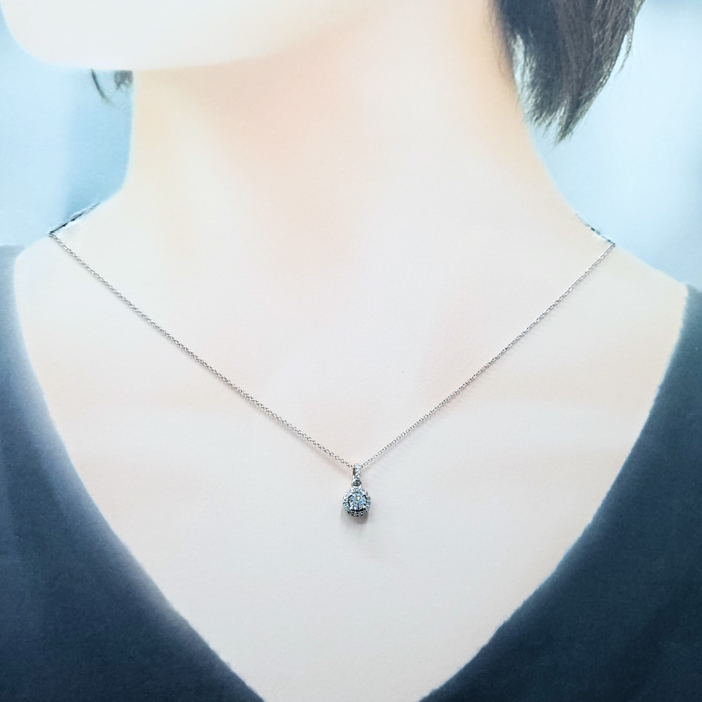 全新18K白金【單粒20份鑽石】配小鑽共32份鑽石吊墜