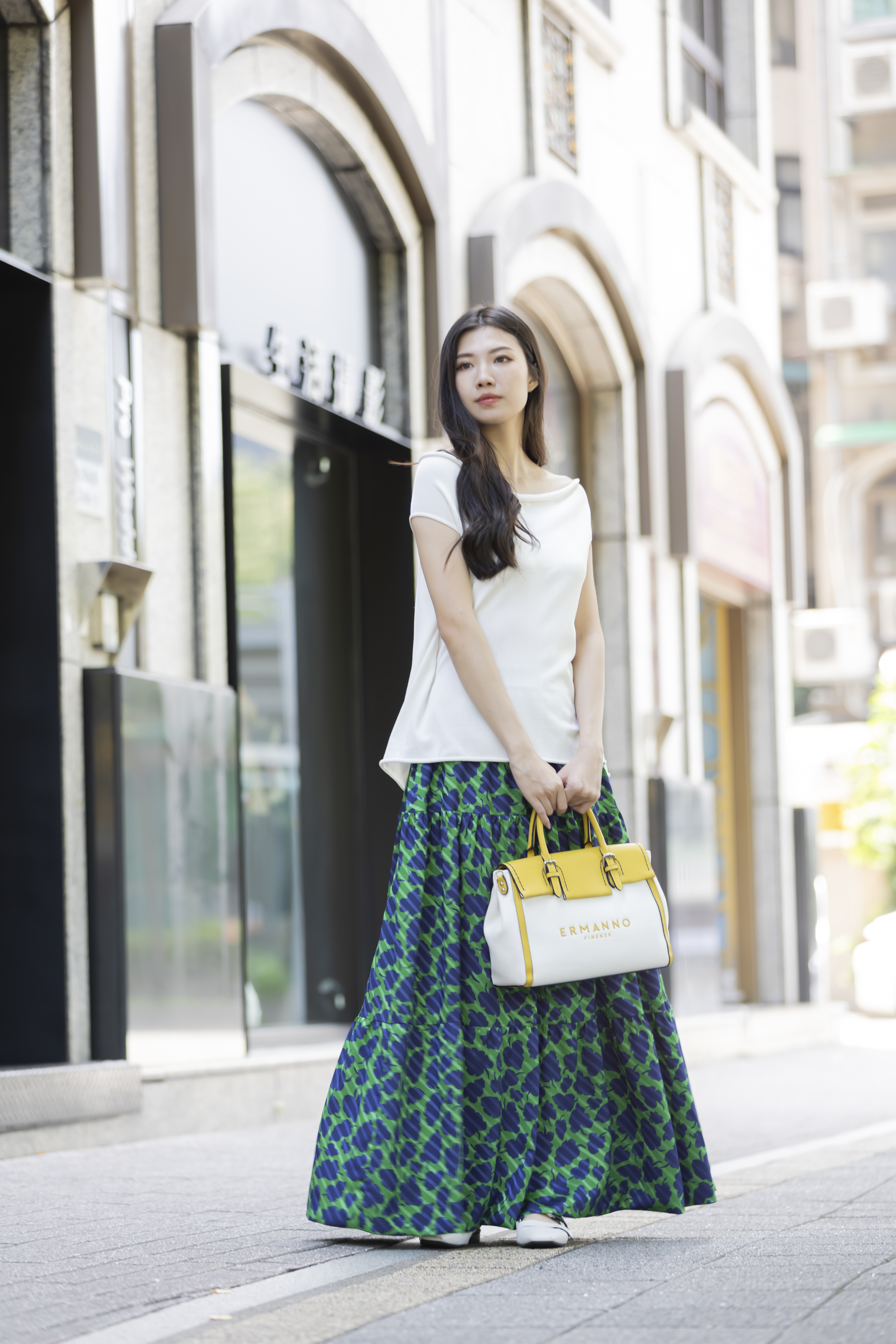 LIVIANA CONTI 垂領造型背心(白)