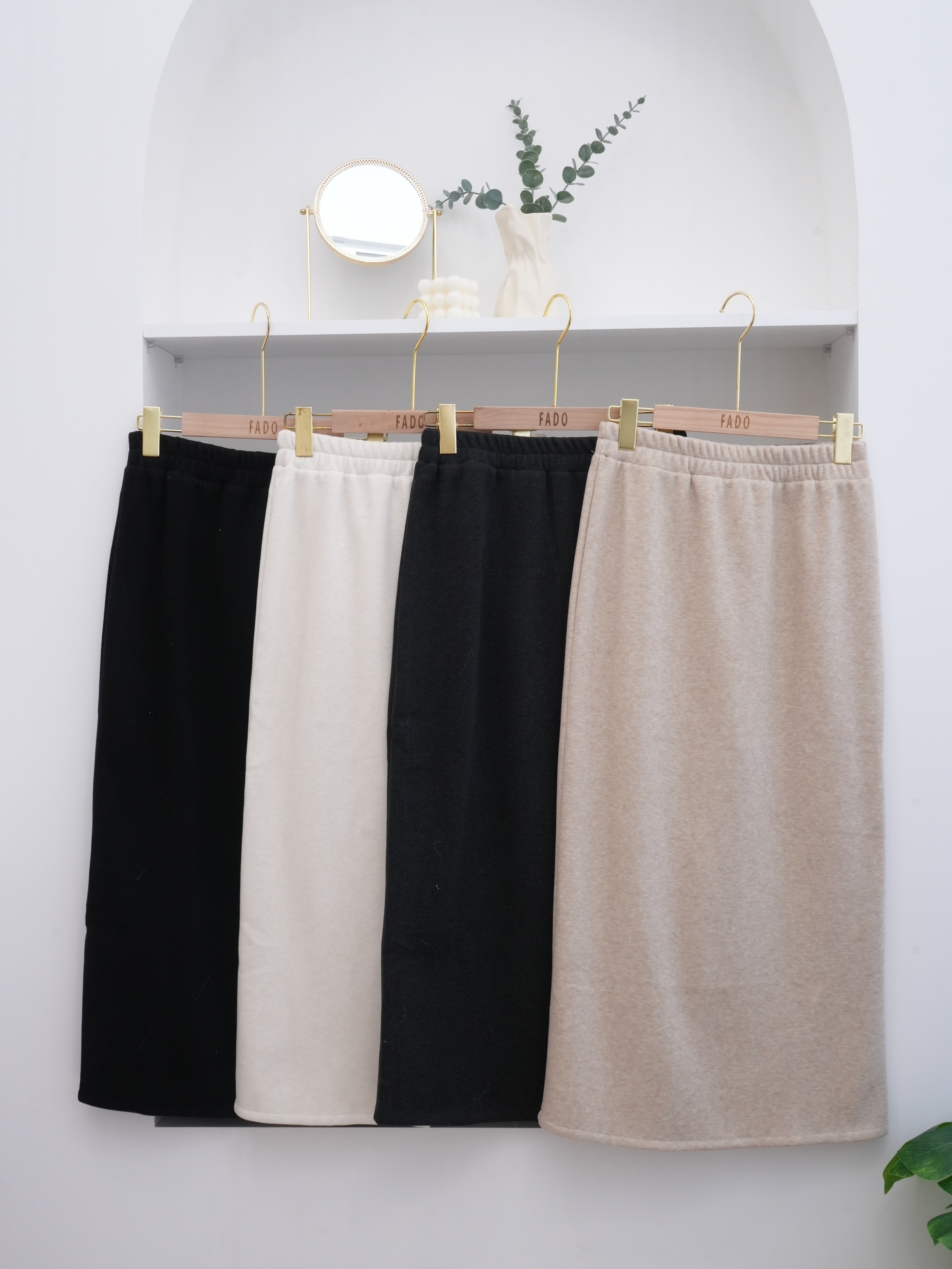 法朵Fado shop｜兔絨鬆緊腰後開岔A字裙 493A002 四色