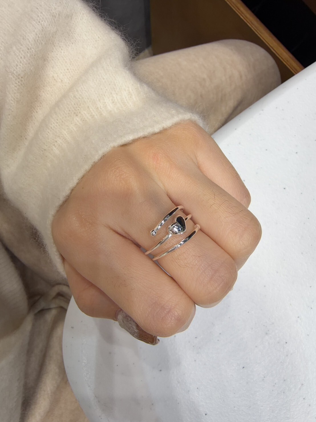 HM5444 ⚪️925 銀 三重圈圈愛心戒指