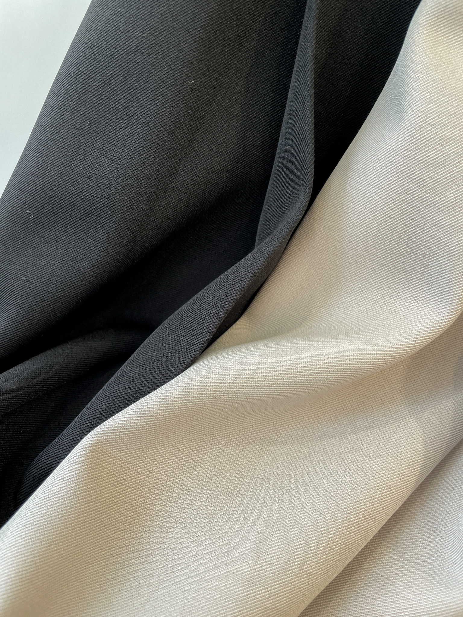 JEAN201 Canvas Pleated Shorts