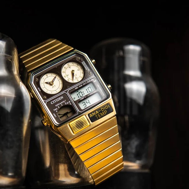 【CITIZEN 星辰】 GENT系列 80年代金色復古 兩地時間 日期溫度雙顯 電子錶 JG2103-72X