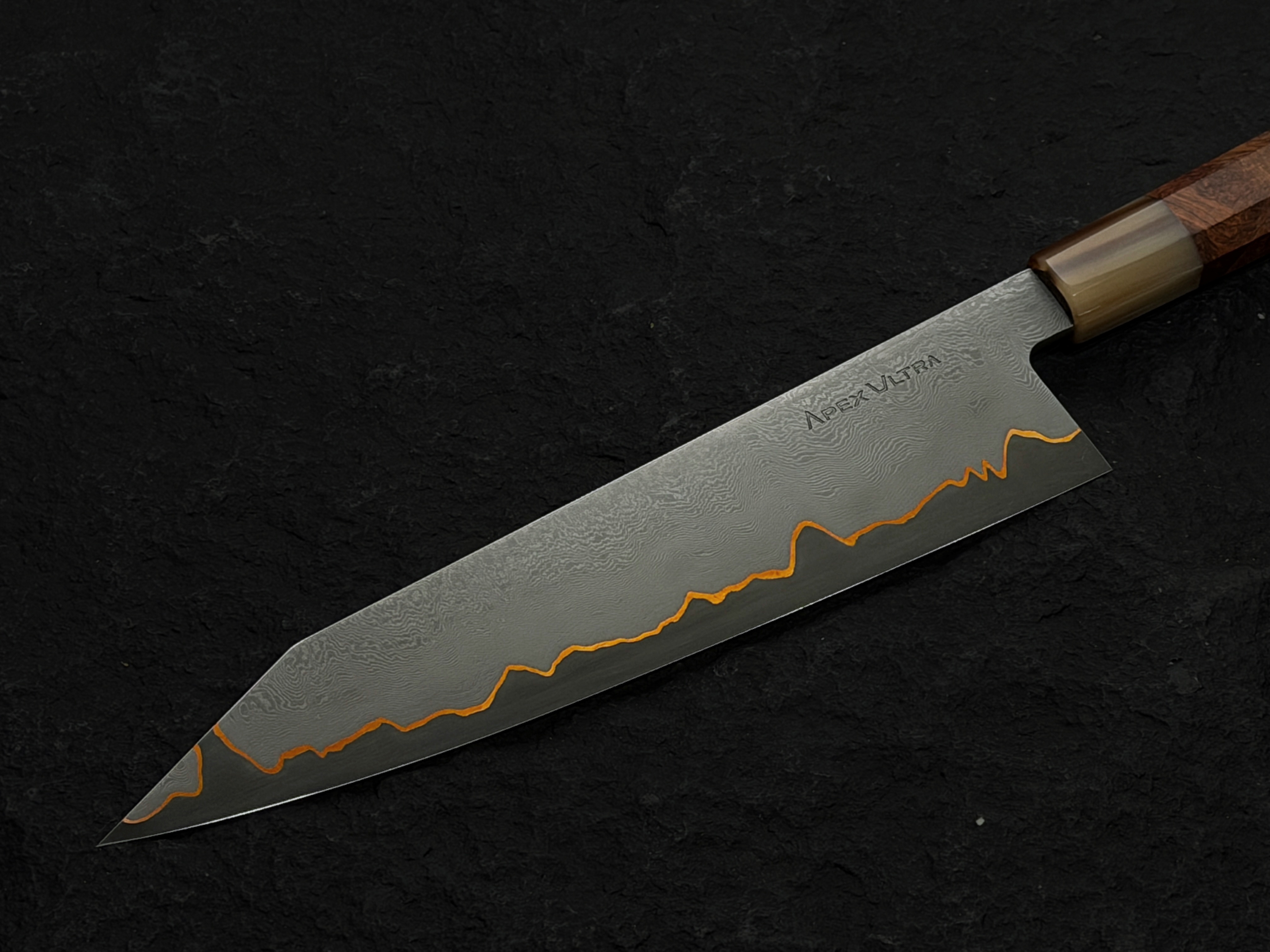 匠魂 Apex Ultra 不鏽大馬士革鋼外層 切付牛刀
