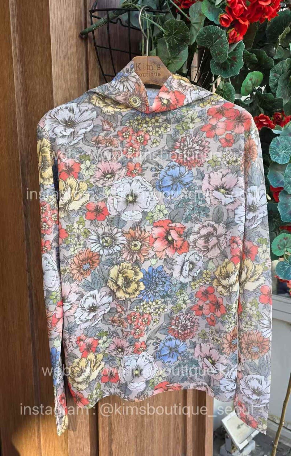 KM5408 春日百花高領上衣