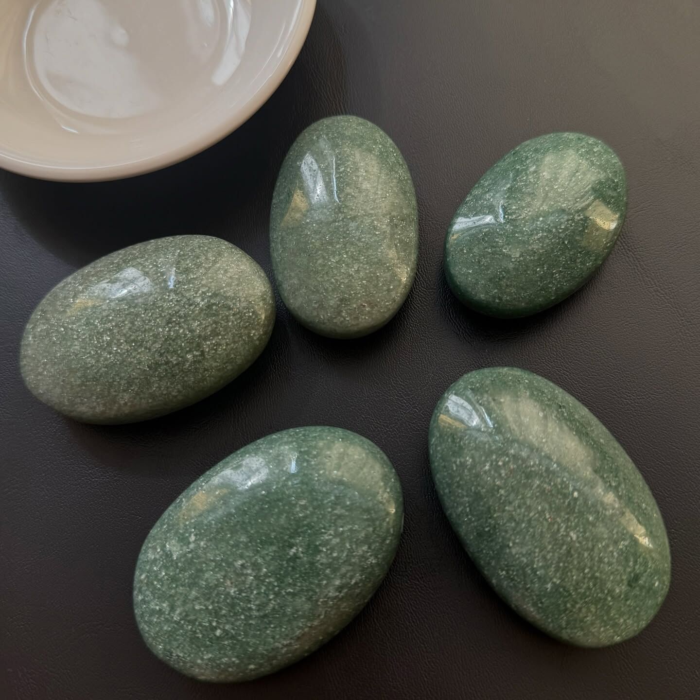 [原石] 高等級 東菱玉 水晶把玩