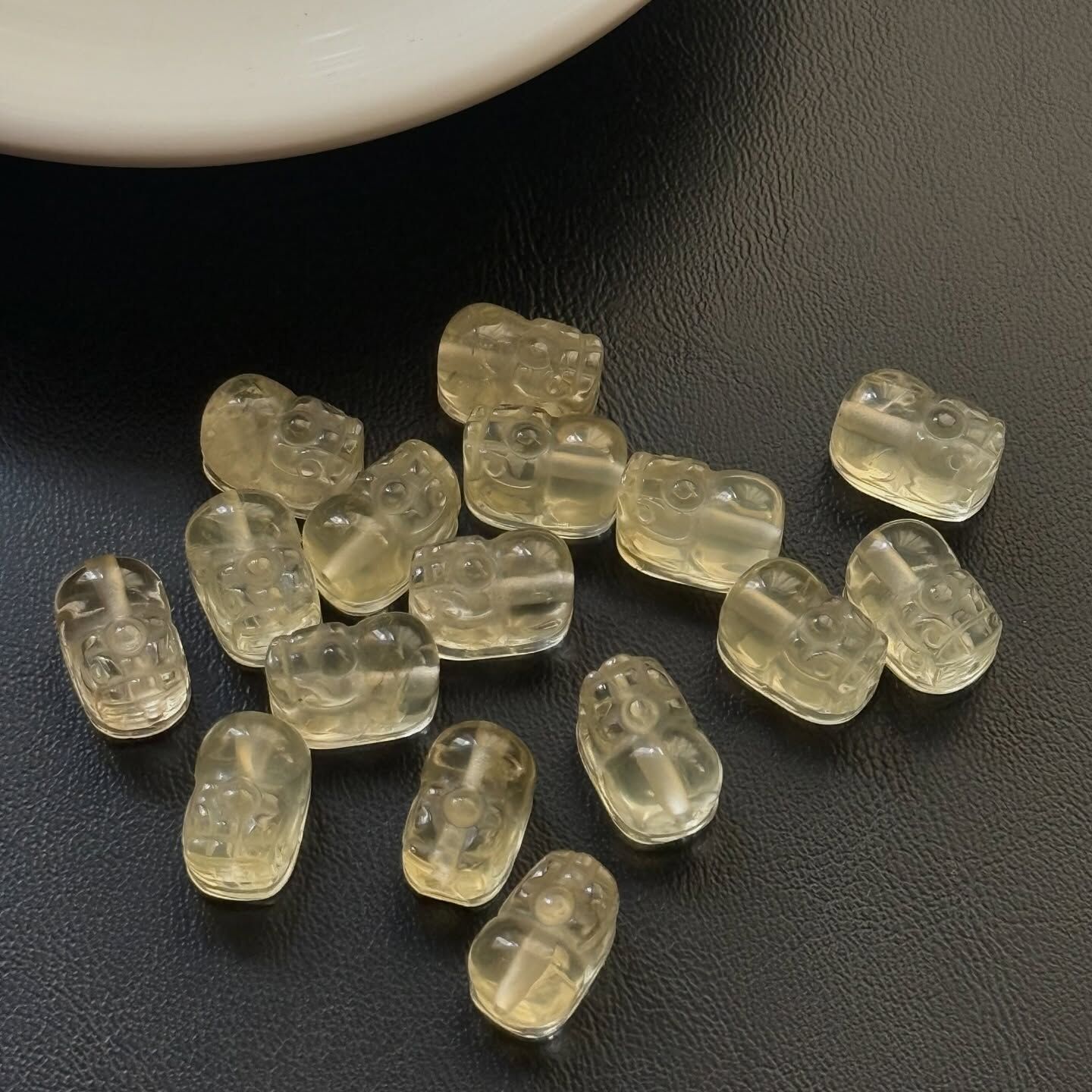 [原石] 檸檬黃水晶 貔貅 通孔