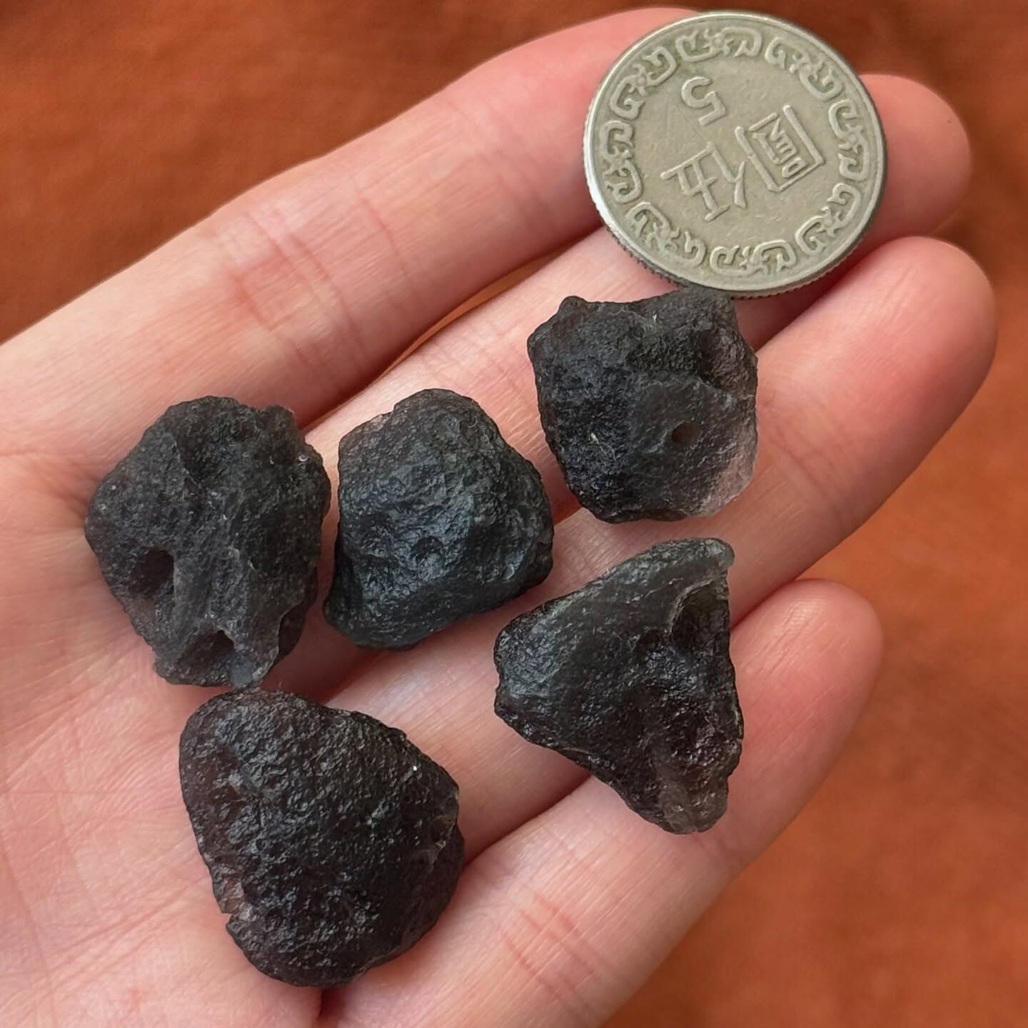 [原石] 天狼星隕石 通孔