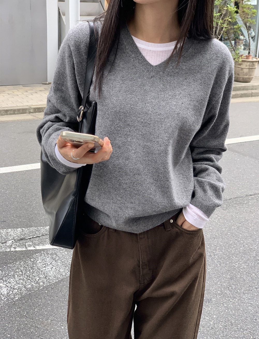 #228N667 知性簡約，粗針v領羊毛針織上衣