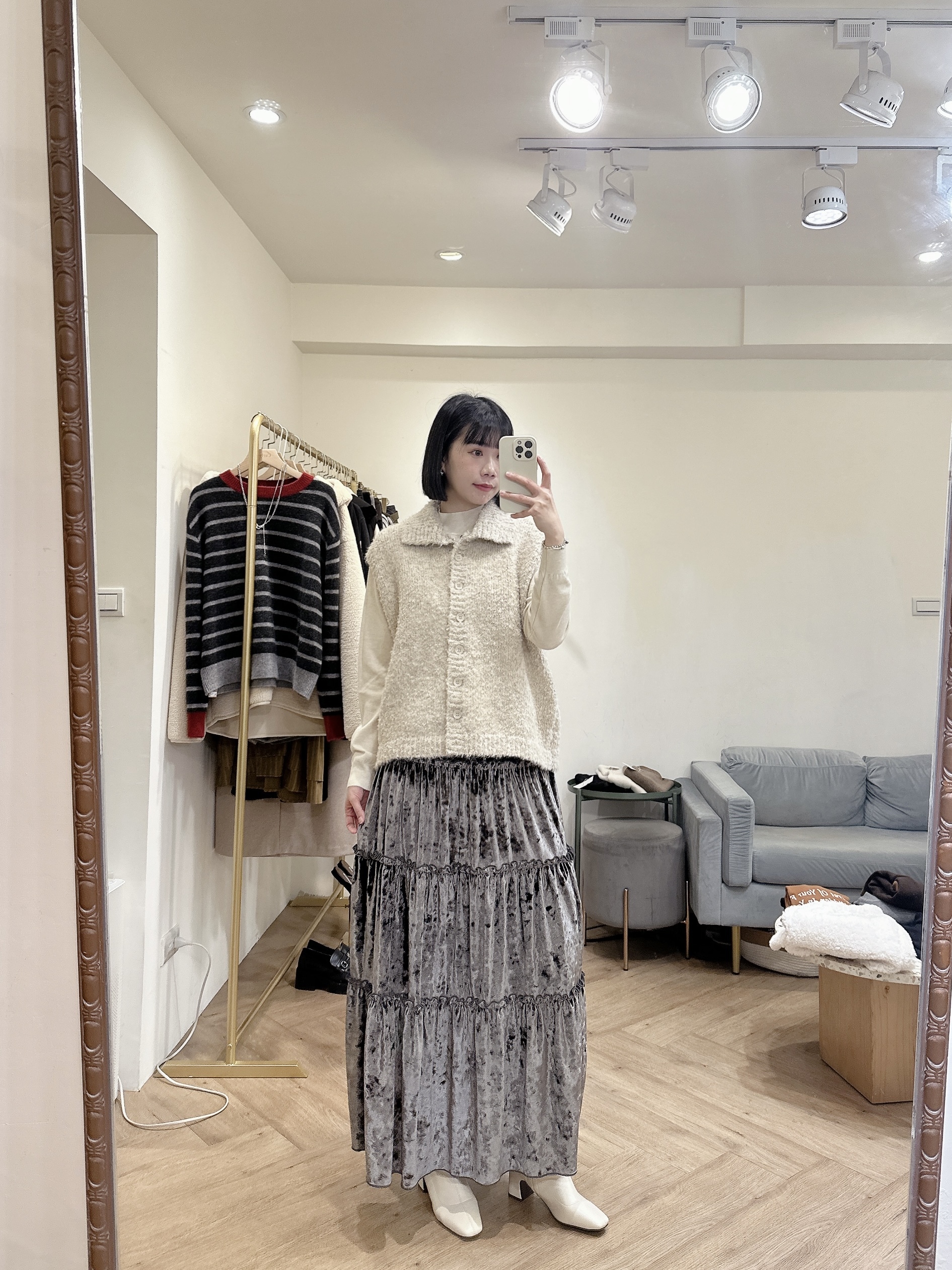 光澤緞面蛋糕裙