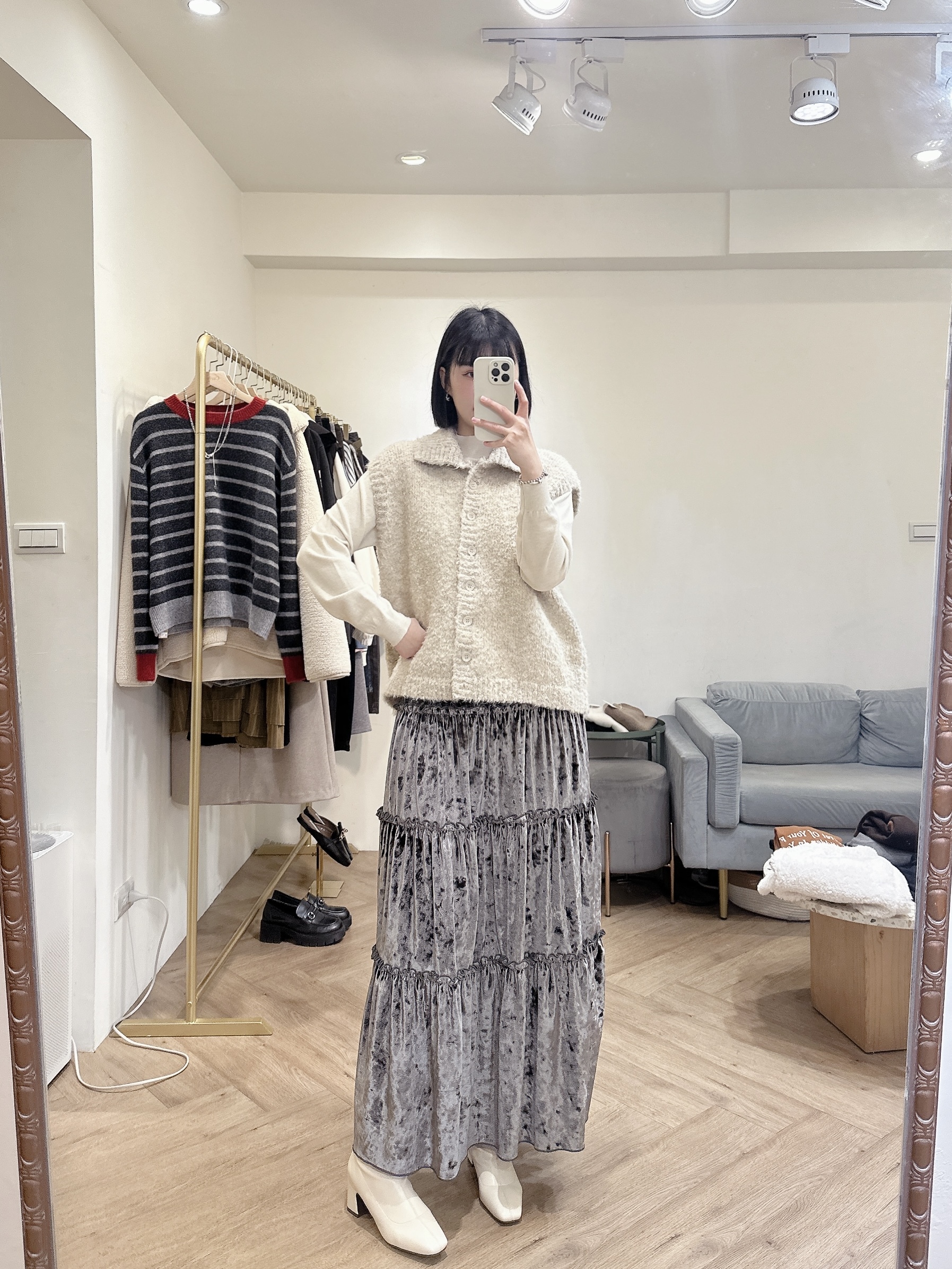 光澤緞面蛋糕裙