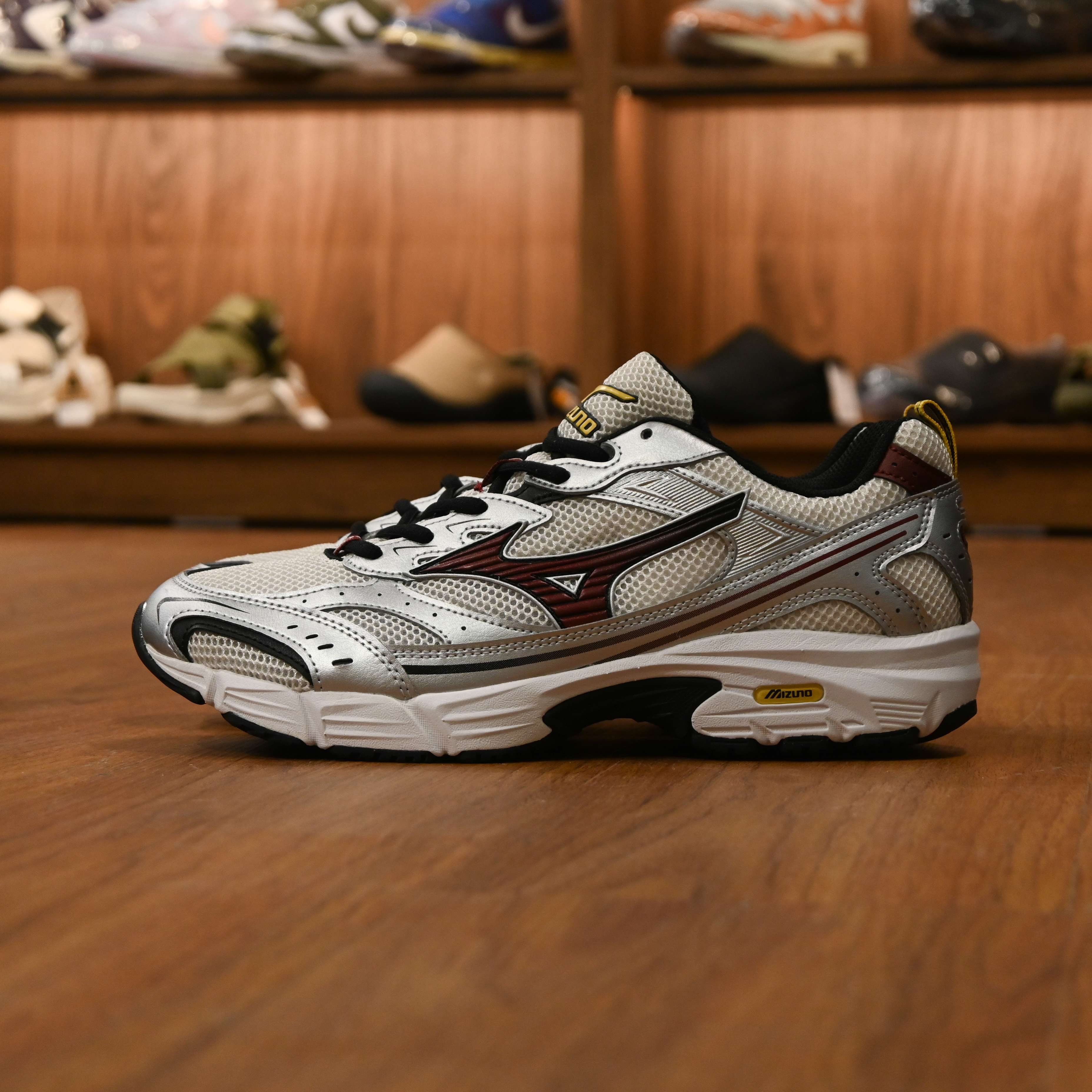 Mizuno MXR Nimbus Cloud