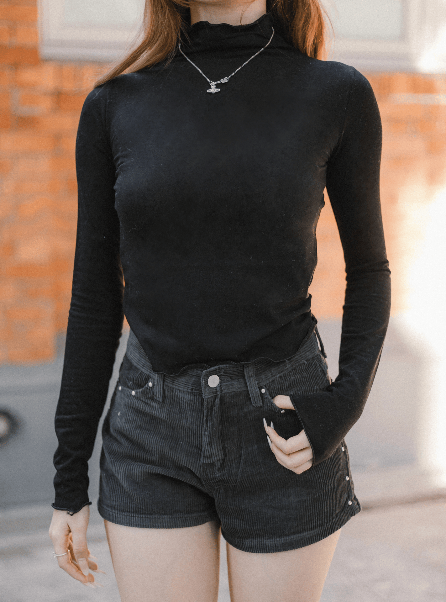 基礎捲捲邊加絨高領上衣