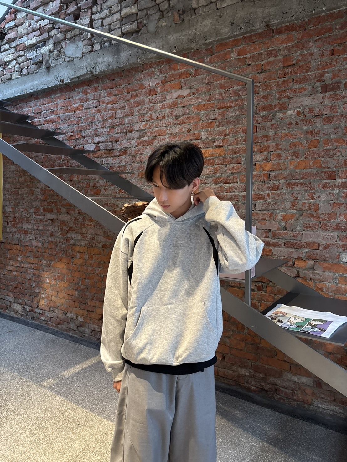 - SIMPLEACTION - 美式復古拼接撞色連帽上衣