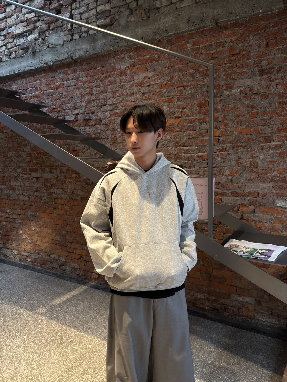 - SIMPLEACTION - 美式復古拼接撞色連帽上衣