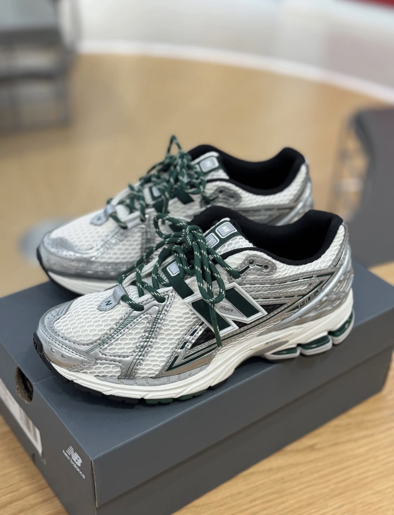 New Balance 1906r (綠)