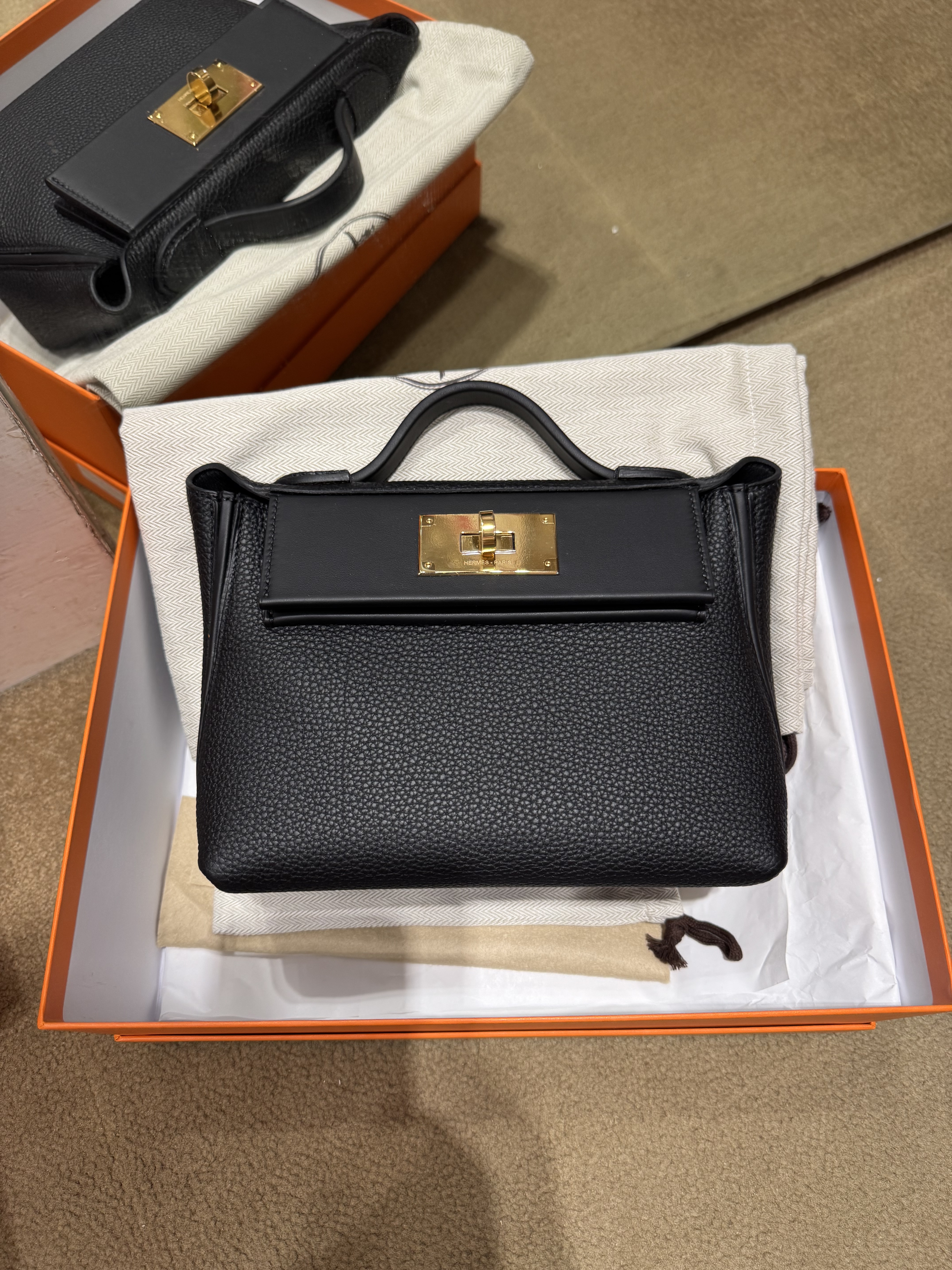 2424 mini 89 noir cc togo K