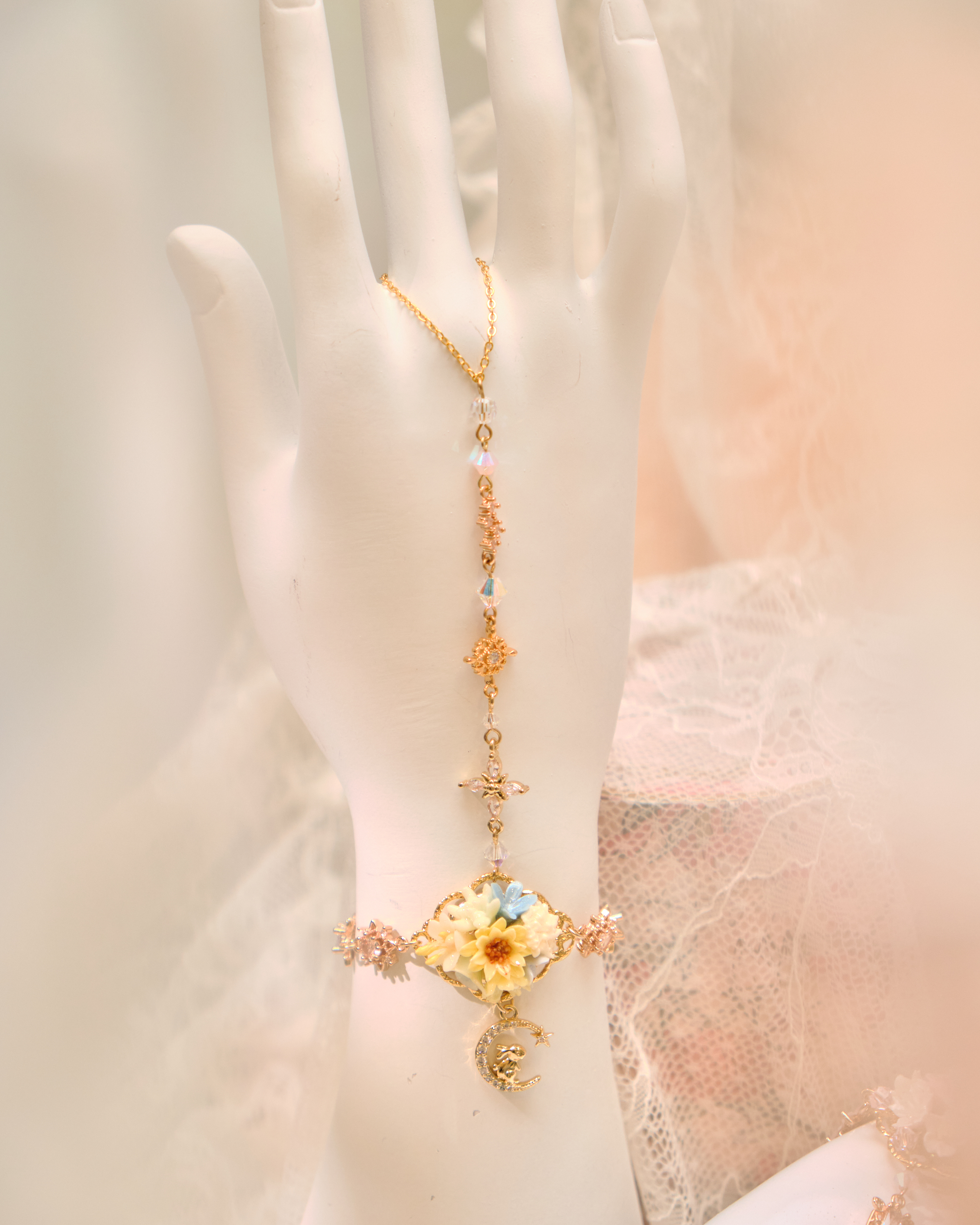 13228 Floral Fairy Blush Reverie T-Bracelet