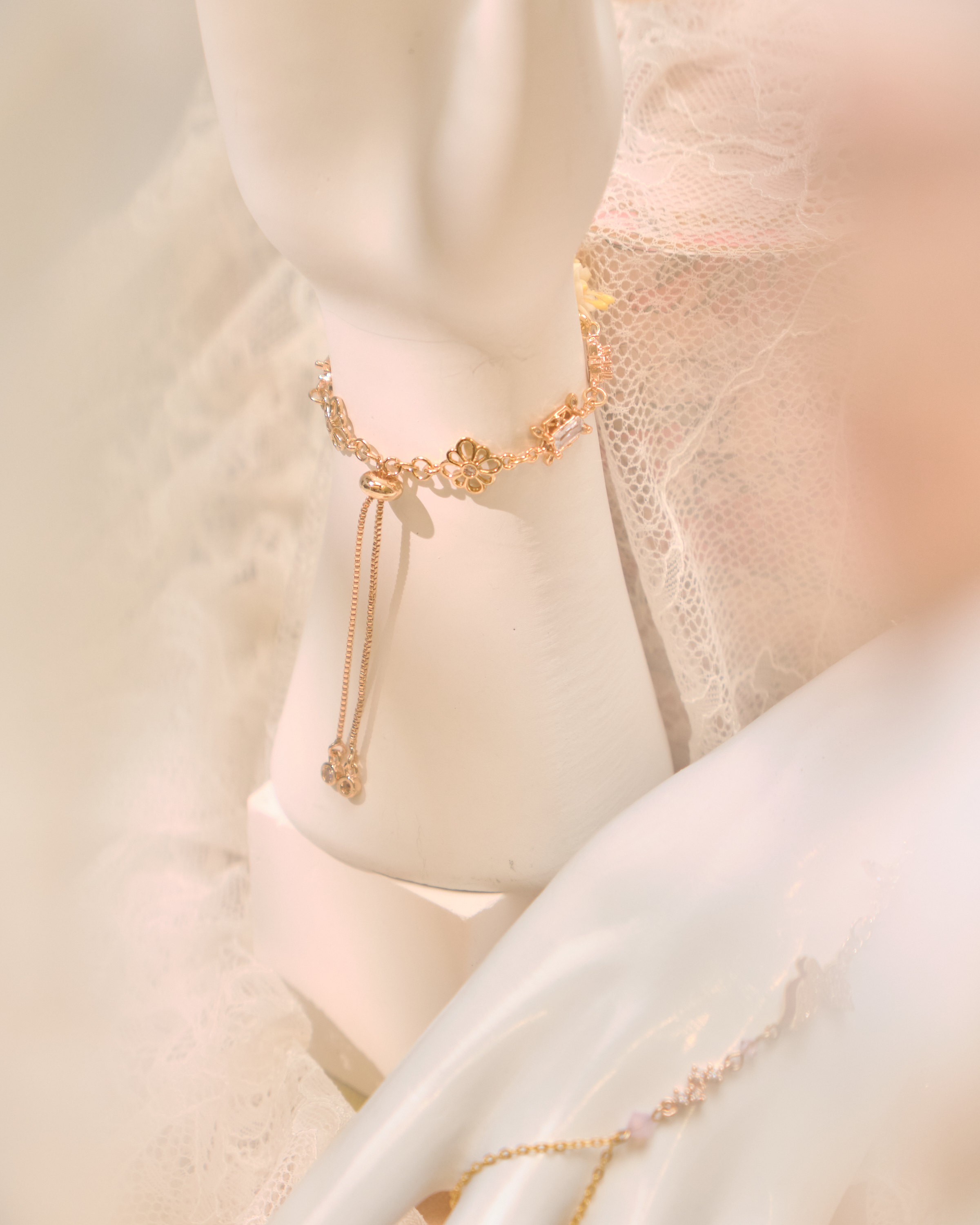 13228 Floral Fairy Blush Reverie T-Bracelet