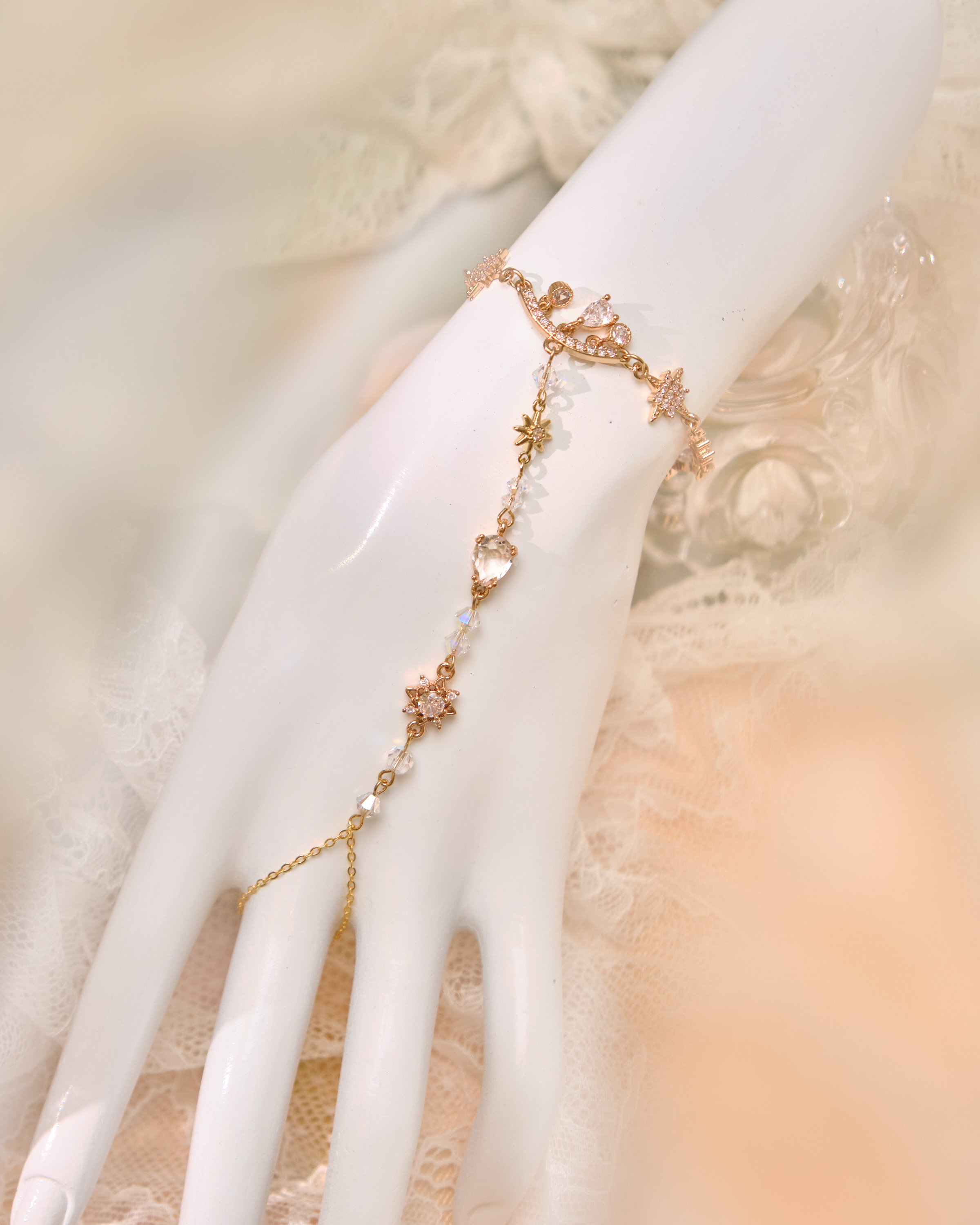 13226 Fairy Blush Reverie T-Bracelet