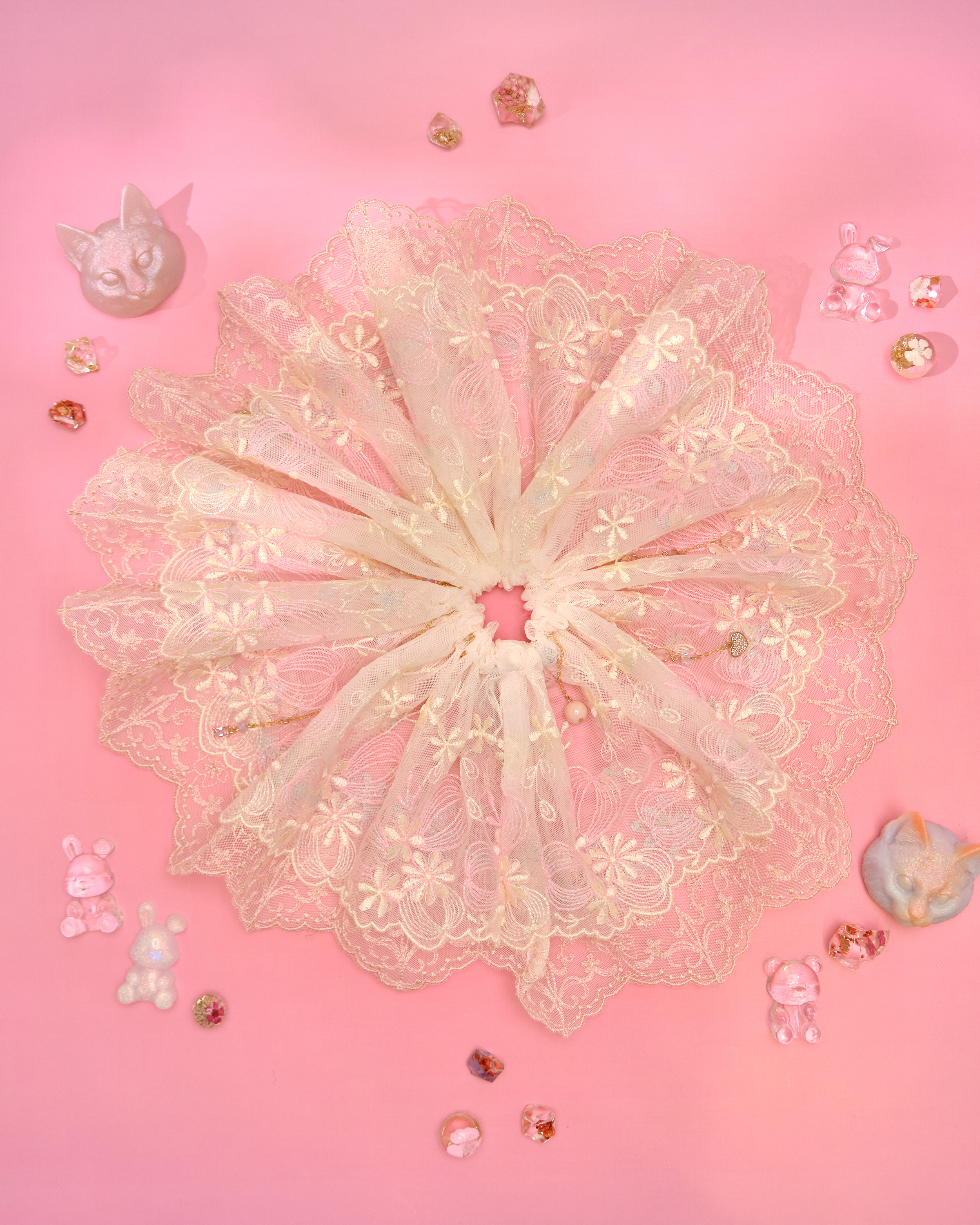 13216 Sugar Lace Reverie Scrunchies