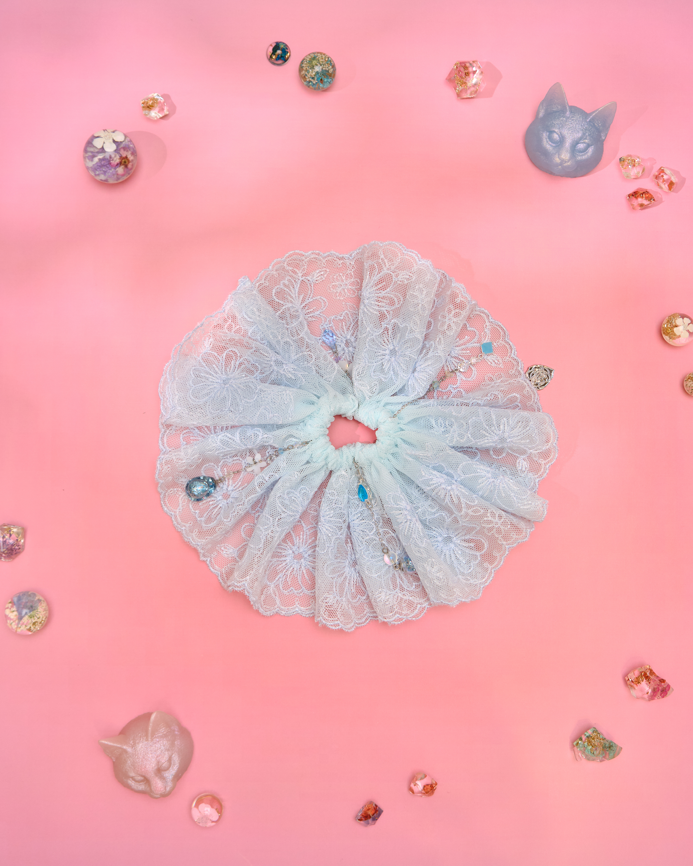 13214 Snowy Mist Lace Reverie Scrunchies