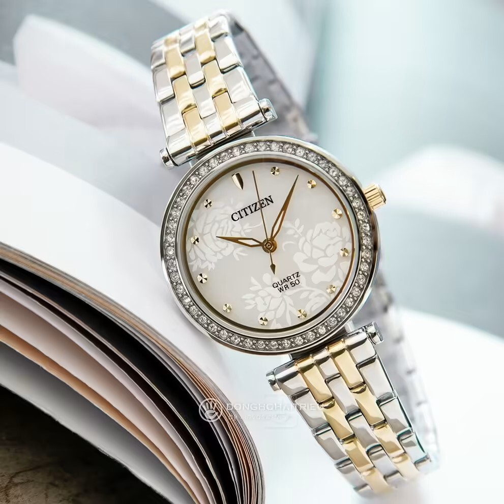 【CITIZEN 星辰】LADY'S 晶鑽水鑽 珍珠母貝 典雅不鏽鋼 女款手錶 ER0214-54D