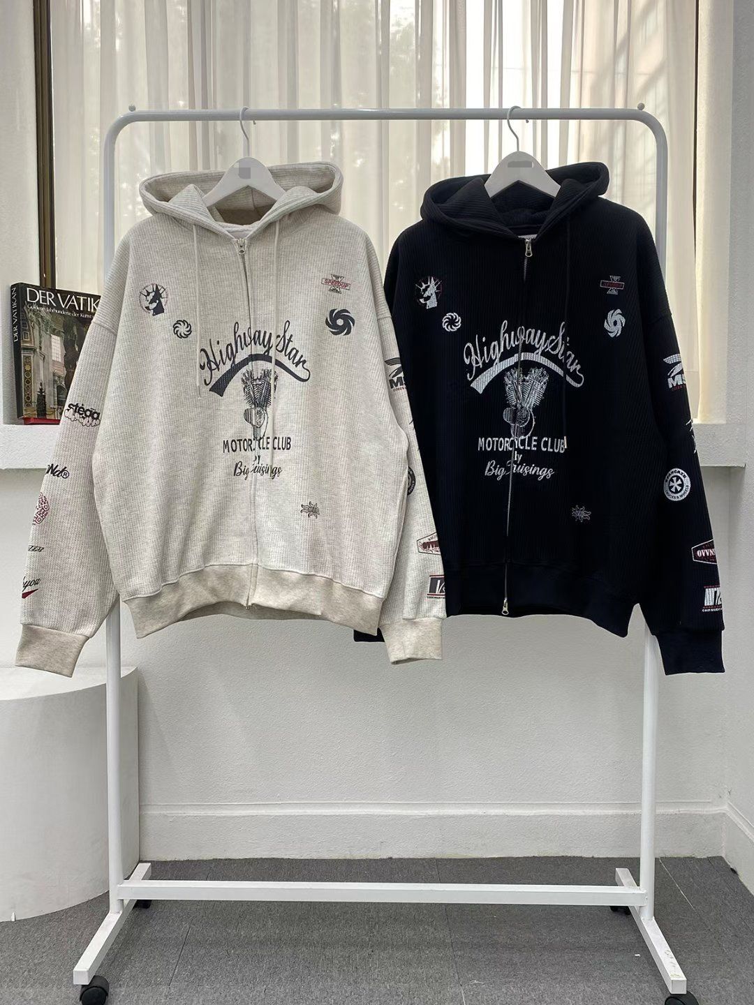 英文字圖案連帽拉鍊外套(抓毛底) JK2770