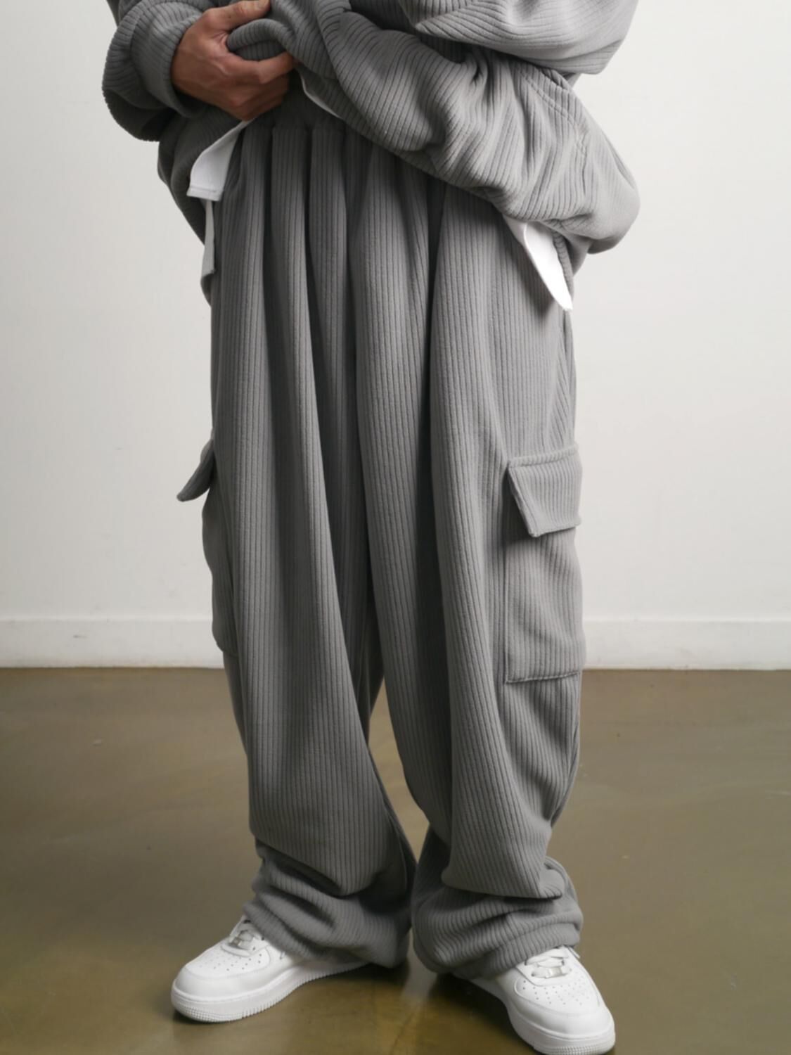 暗直紋可束腳工裝運動褲(抓毛) P3243