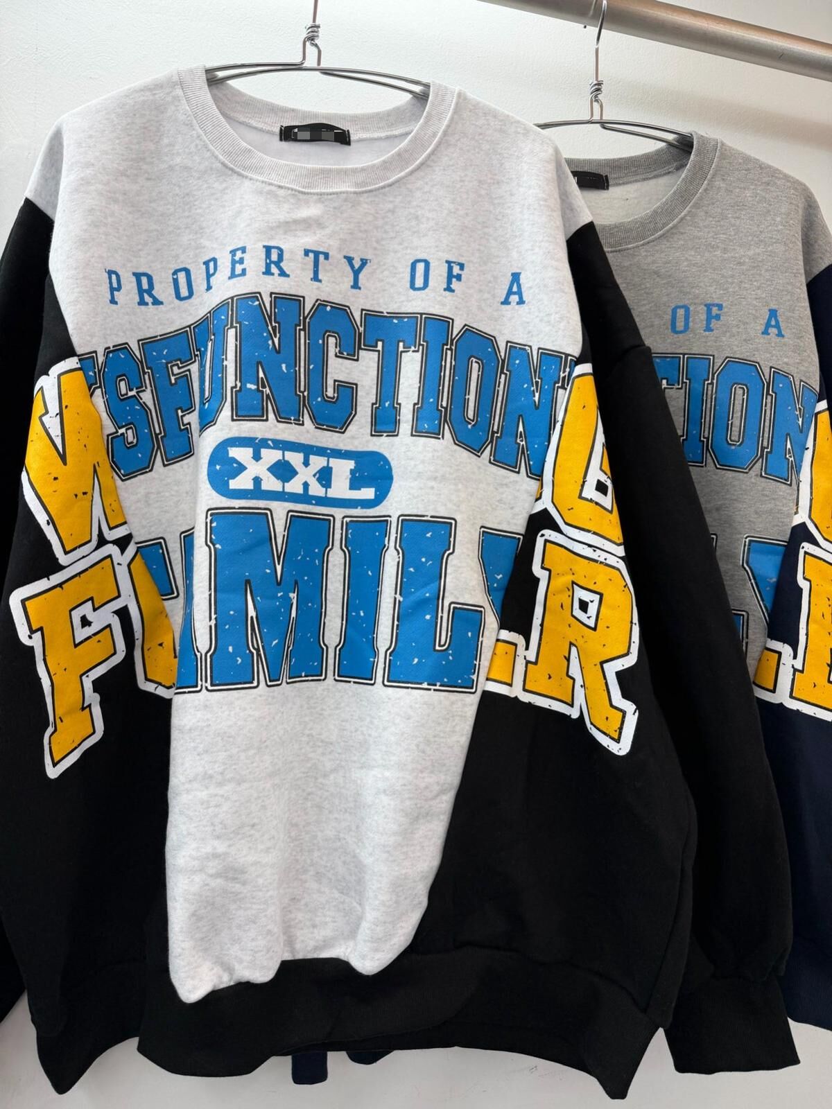 OverSize拼色英文字衛衣(薄抓毛底) T5900