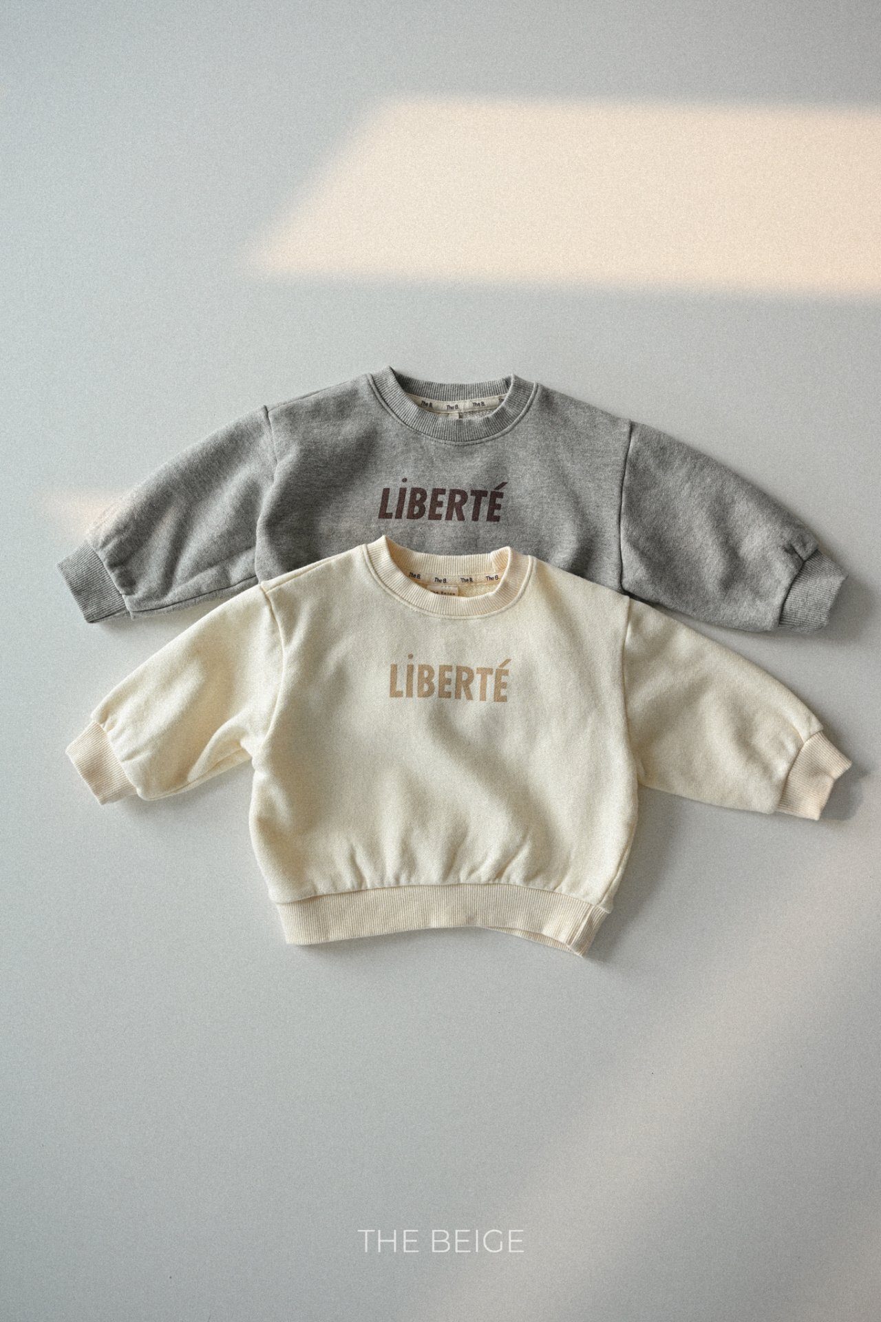 LIBERTE'大學T