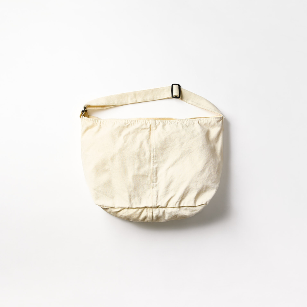 CANVAS MESSENGER BAG 帆布郵差包